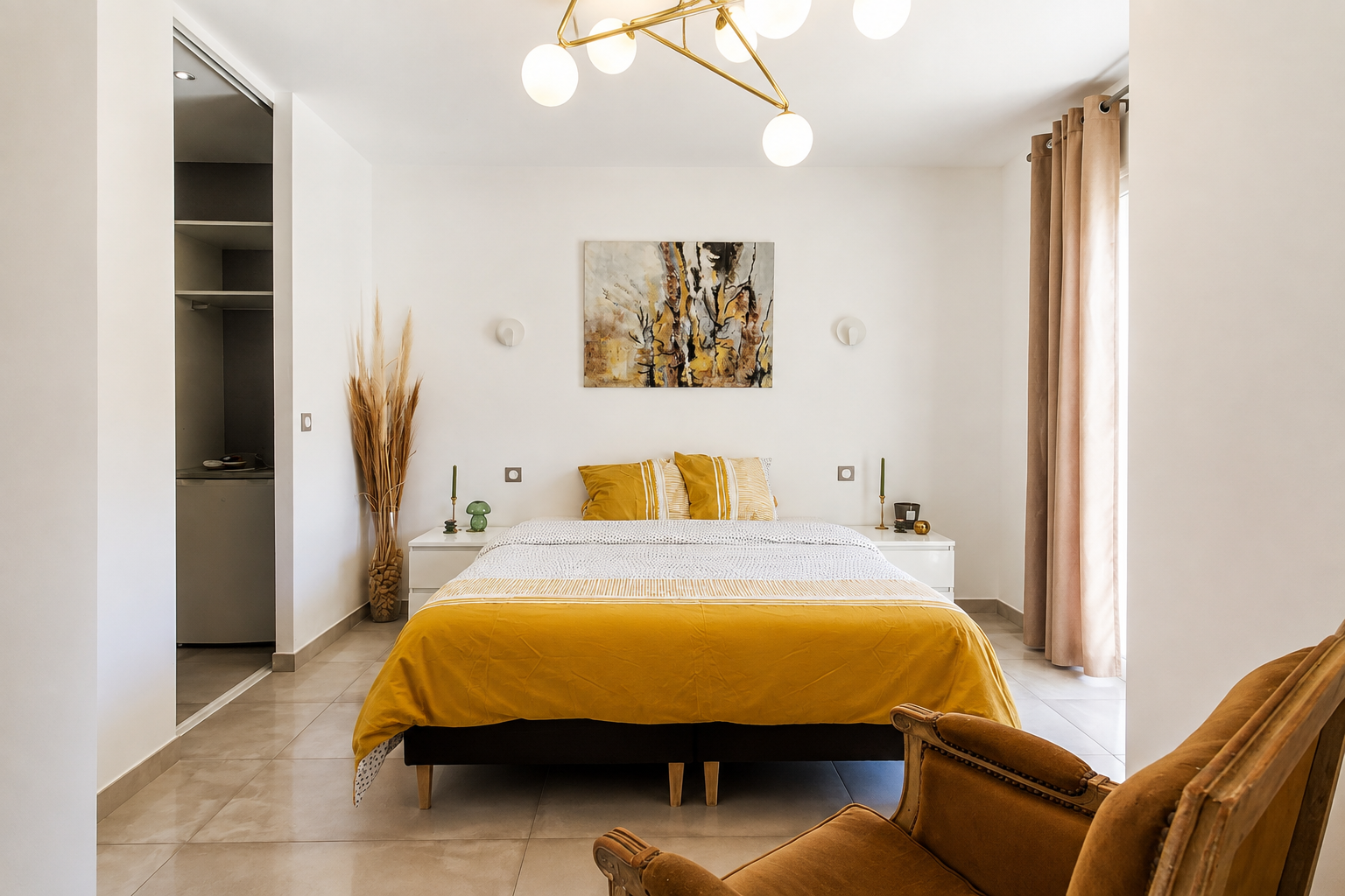 luxury house 6 Rooms for sale on PERPIGNAN (66000)