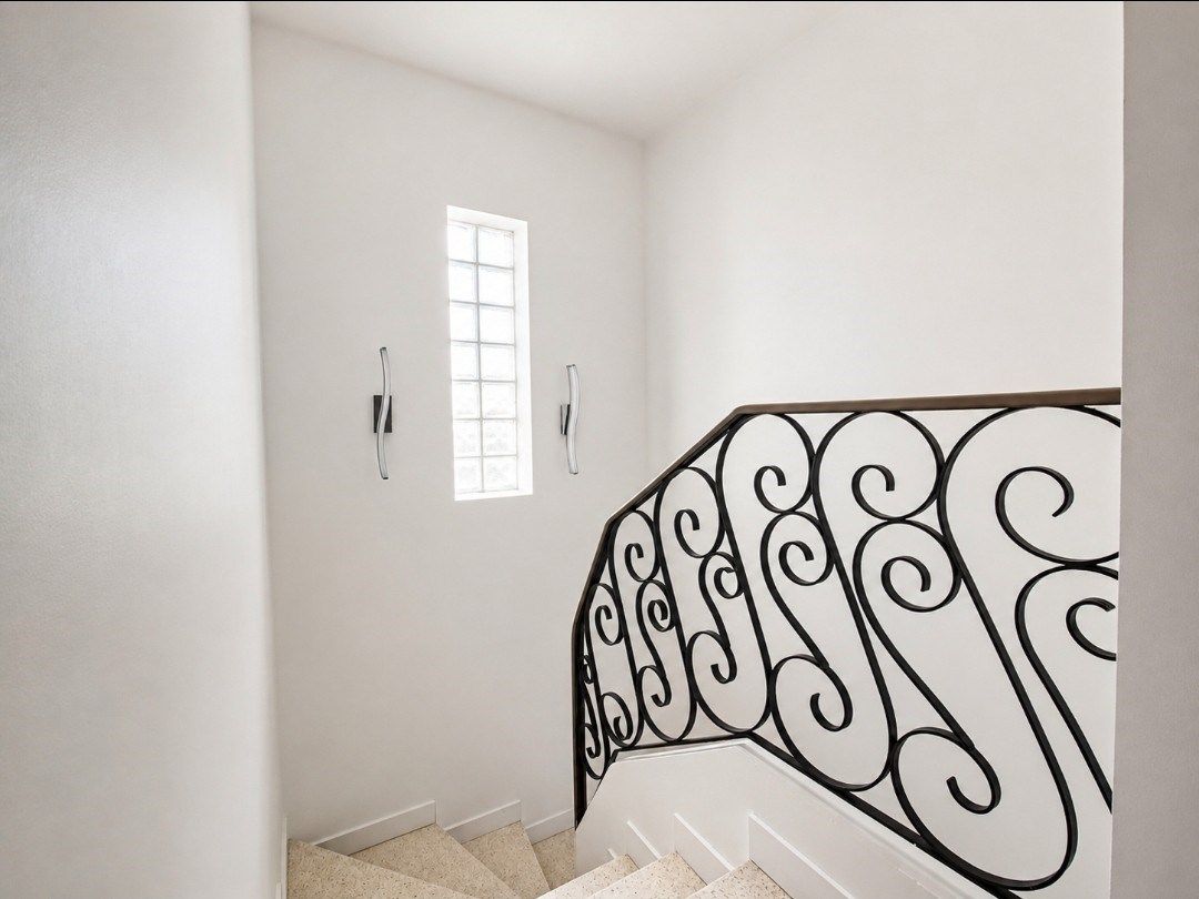 luxury house 7 Rooms for sale on NARBONNE (11100)
