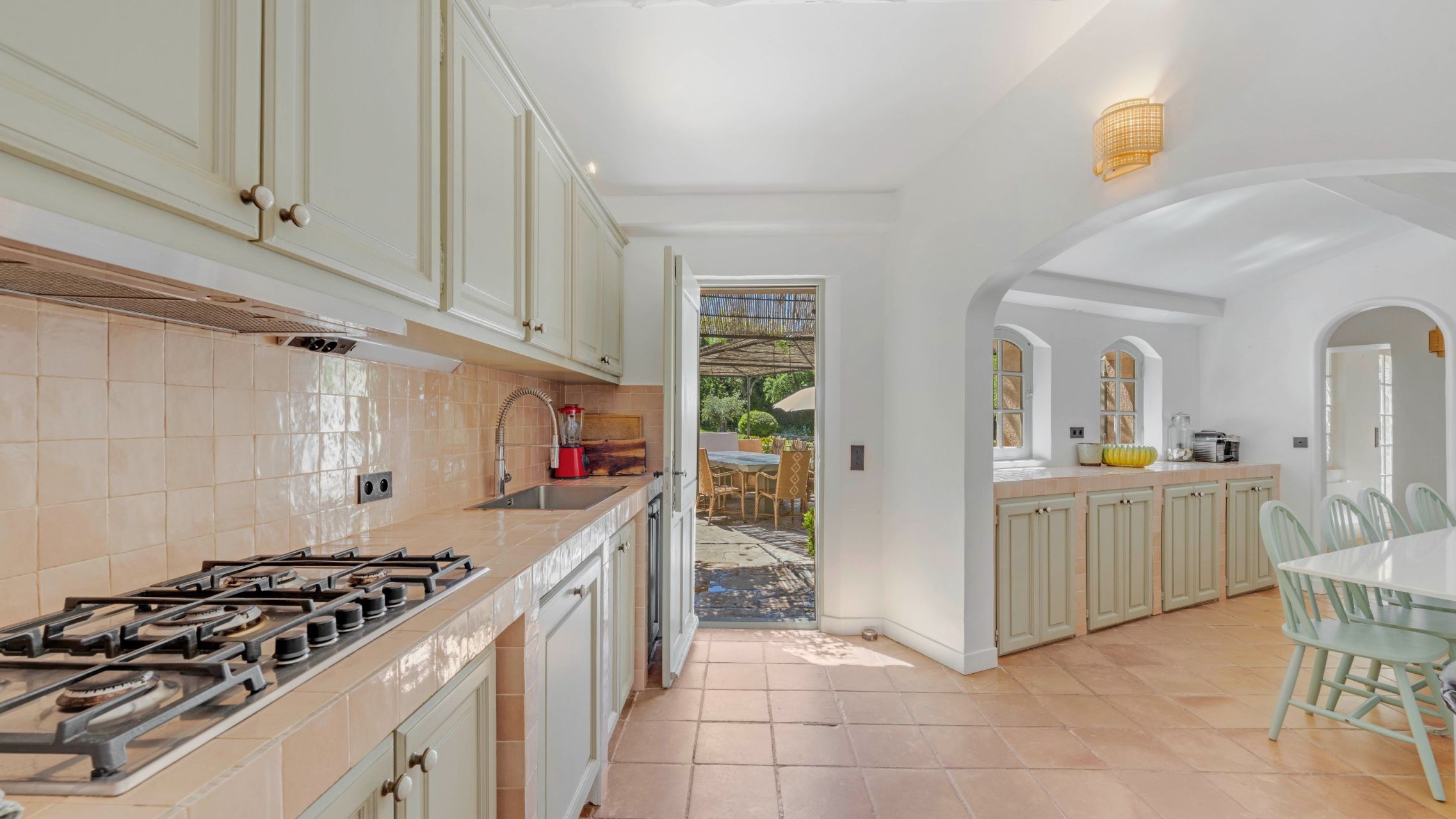 luxury villa 9 Rooms for sale on RAMATUELLE (83350)
