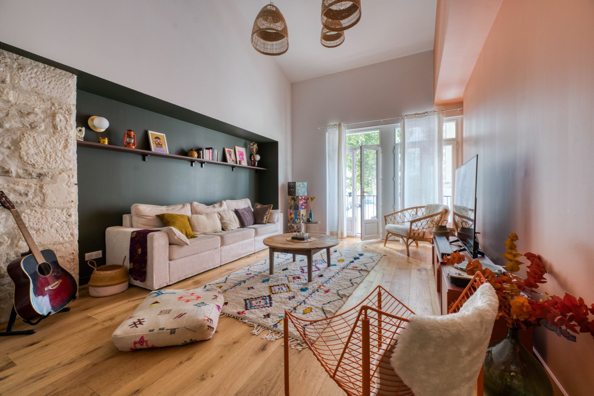 luxury apartment 3 Rooms for sale on LA ROCHELLE (17000)