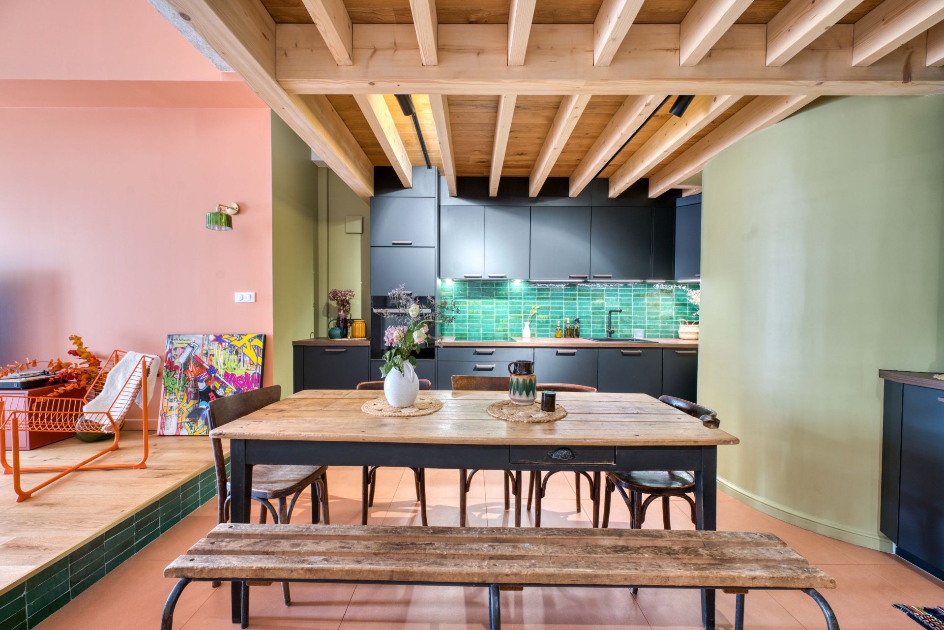 luxury apartment 3 Rooms for sale on LA ROCHELLE (17000)