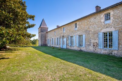 Sale Castle Bordeaux 10&nbsp;Rooms 512&nbsp;m²