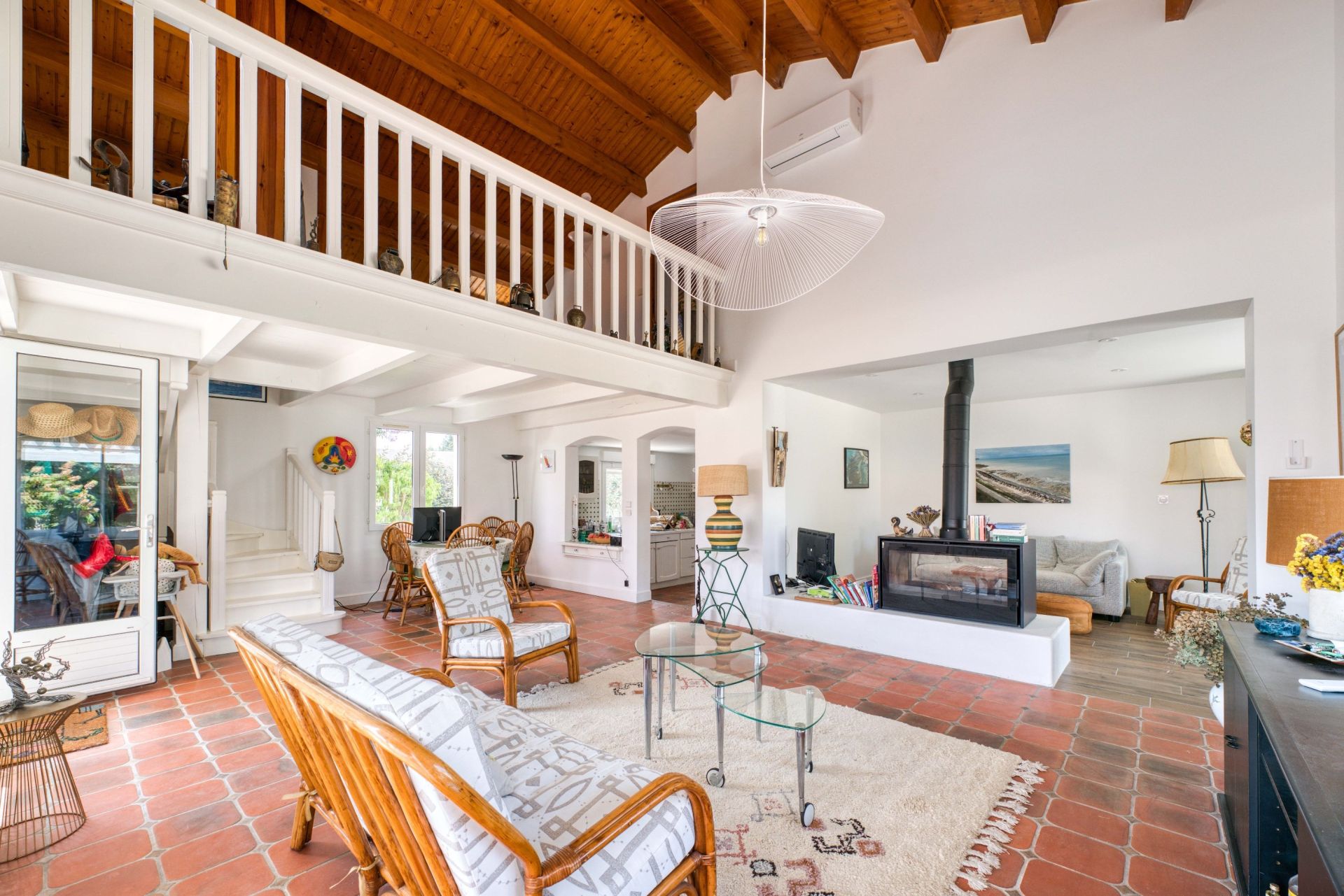 luxury house 10 Rooms for sale on ST PIERRE D OLERON (17310)