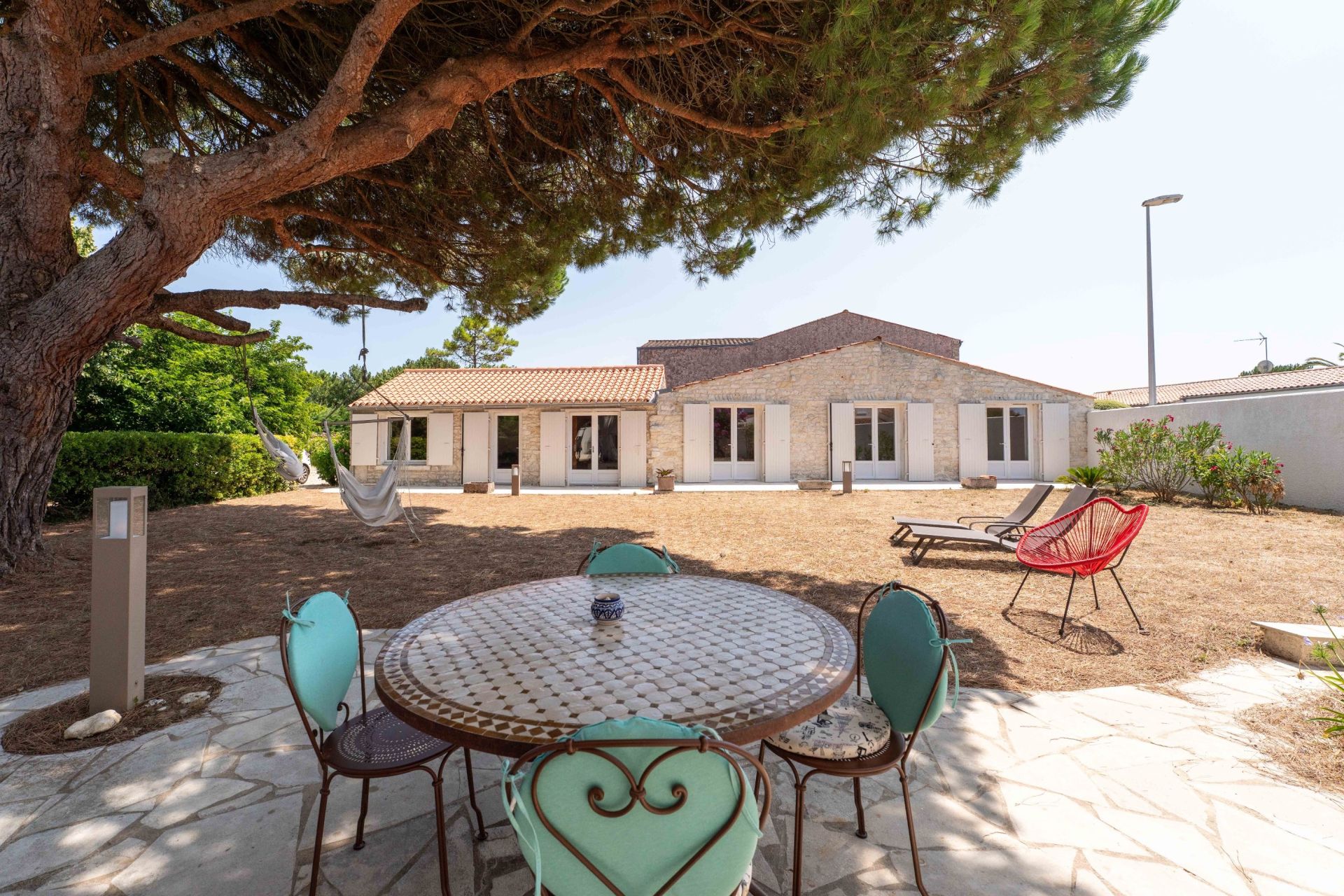 luxury house 10 Rooms for sale on ST PIERRE D OLERON (17310)