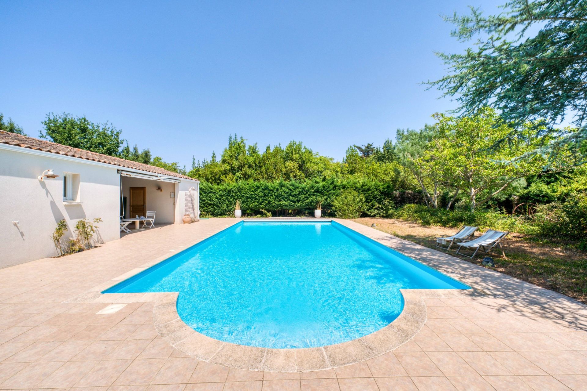 luxury house 10 Rooms for sale on ST PIERRE D OLERON (17310)