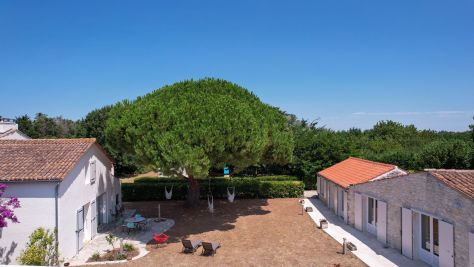 Sale Luxury house Saint-Pierre-d'Oléron 10&nbsp;Rooms 238&nbsp;m²