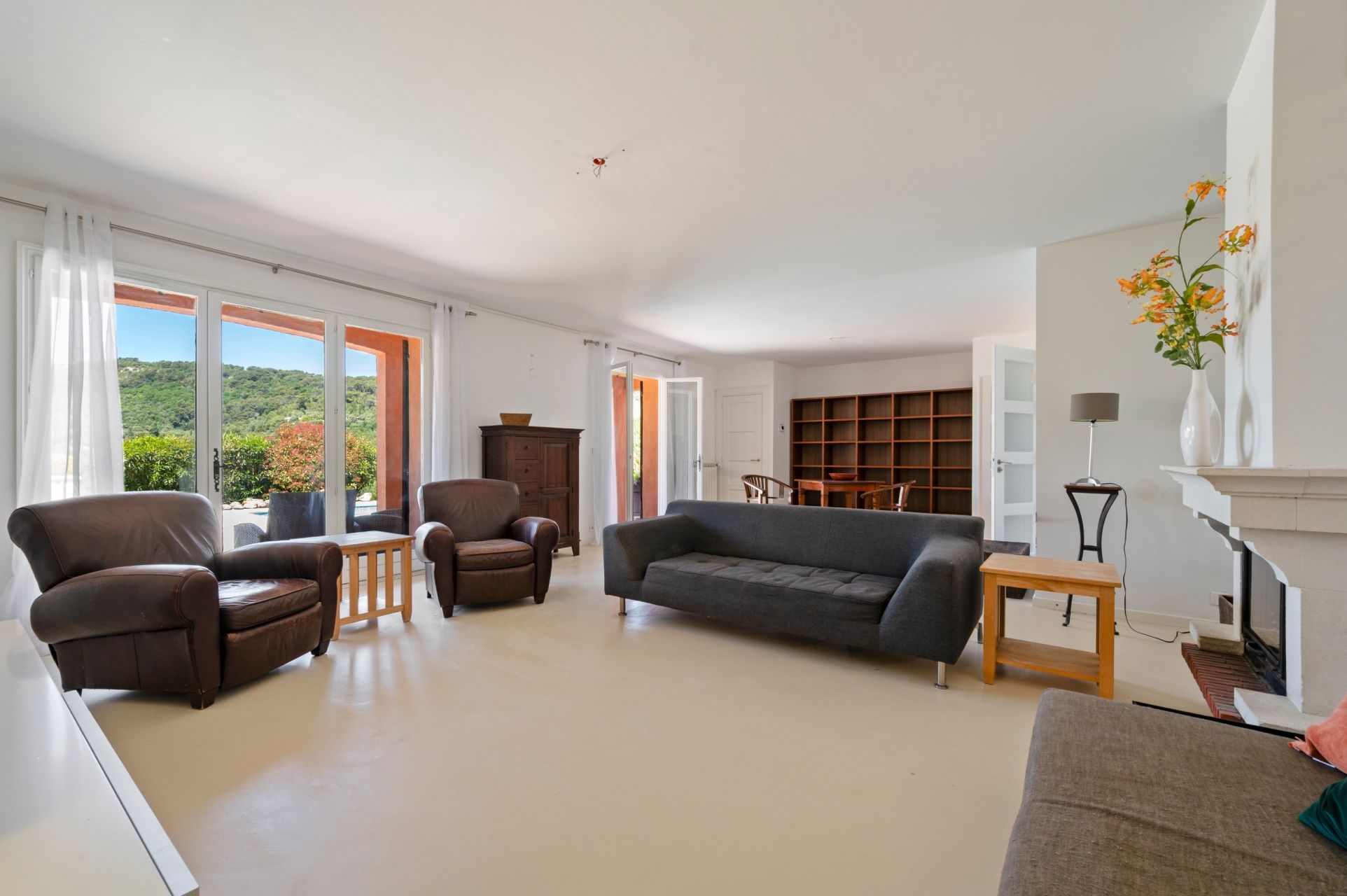 luxury villa 6 Rooms for sale on LA TURBIE (06320)