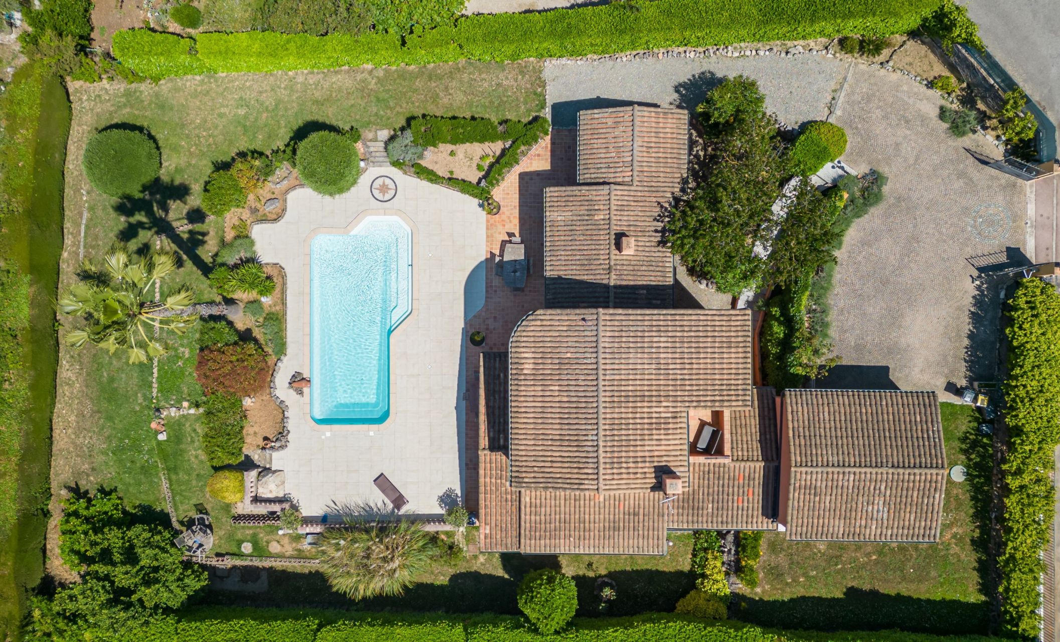 luxury villa 6 Rooms for sale on LA TURBIE (06320)