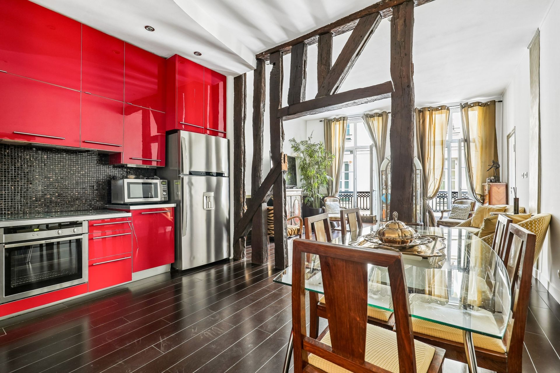 luxury apartment 4 Rooms for sale on PARIS (75004)