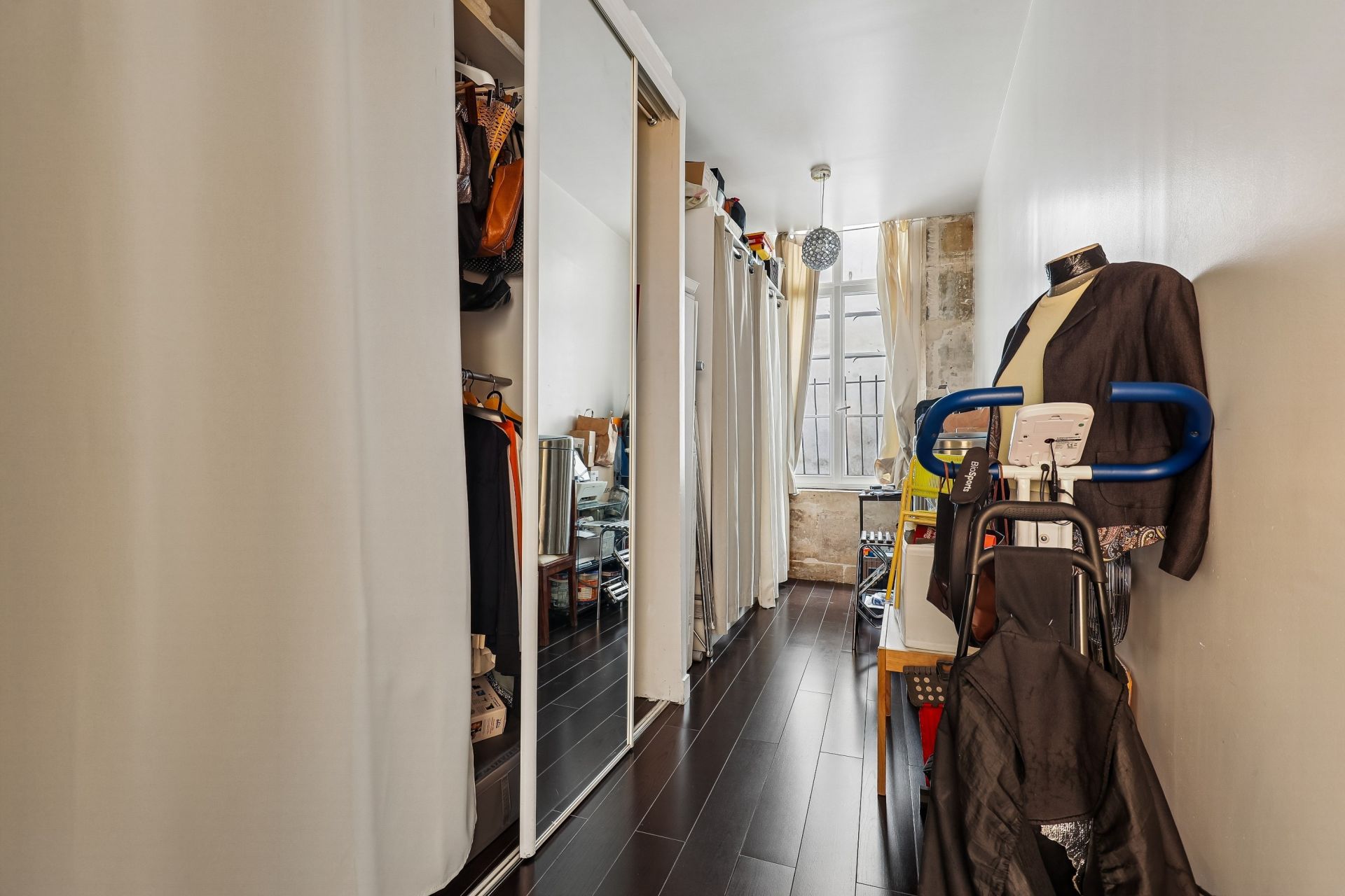 luxury apartment 4 Rooms for sale on PARIS (75004)