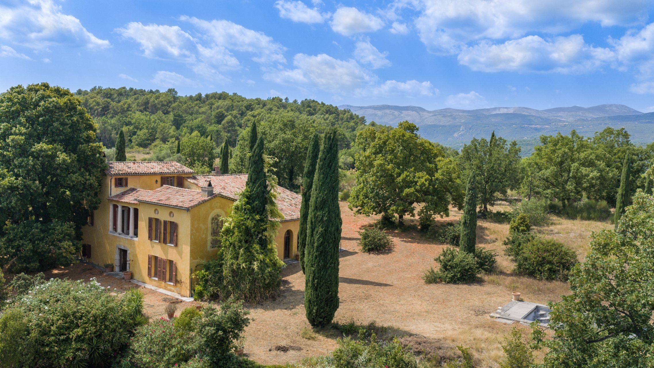 bastide 7 Pièces en vente sur CALLIAN (83440)