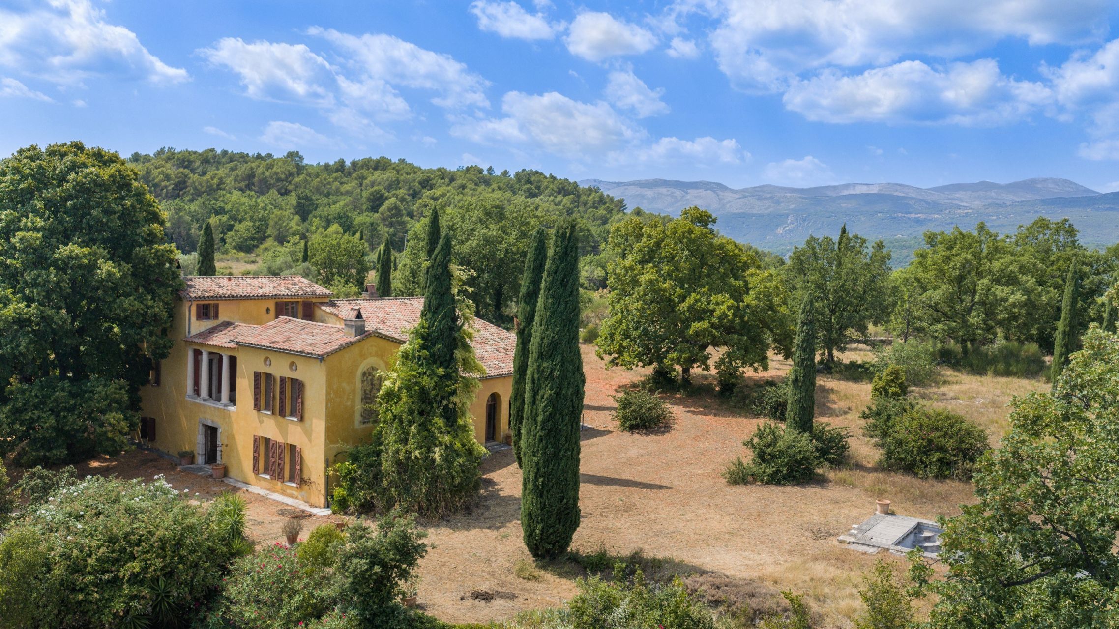 bastide 7 Pièces en vente sur CALLIAN (83440)