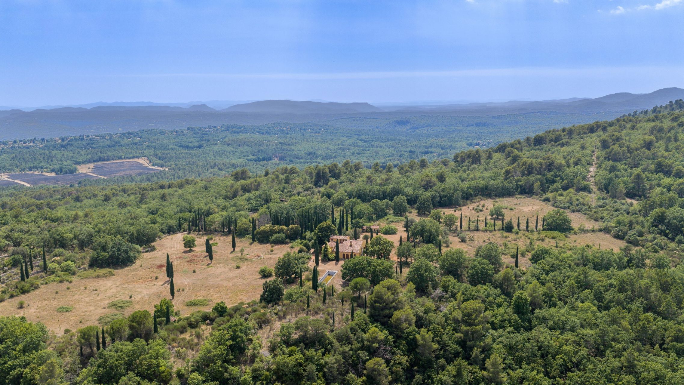 bastide 7 Pièces en vente sur CALLIAN (83440)