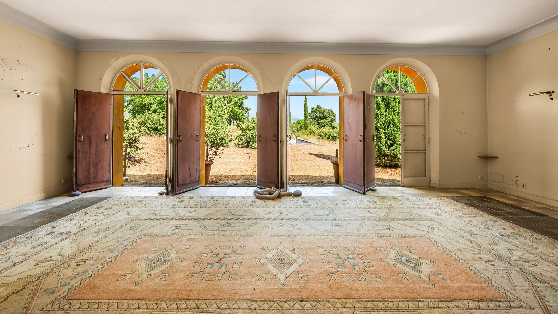 bastide 7 Pièces en vente sur CALLIAN (83440)