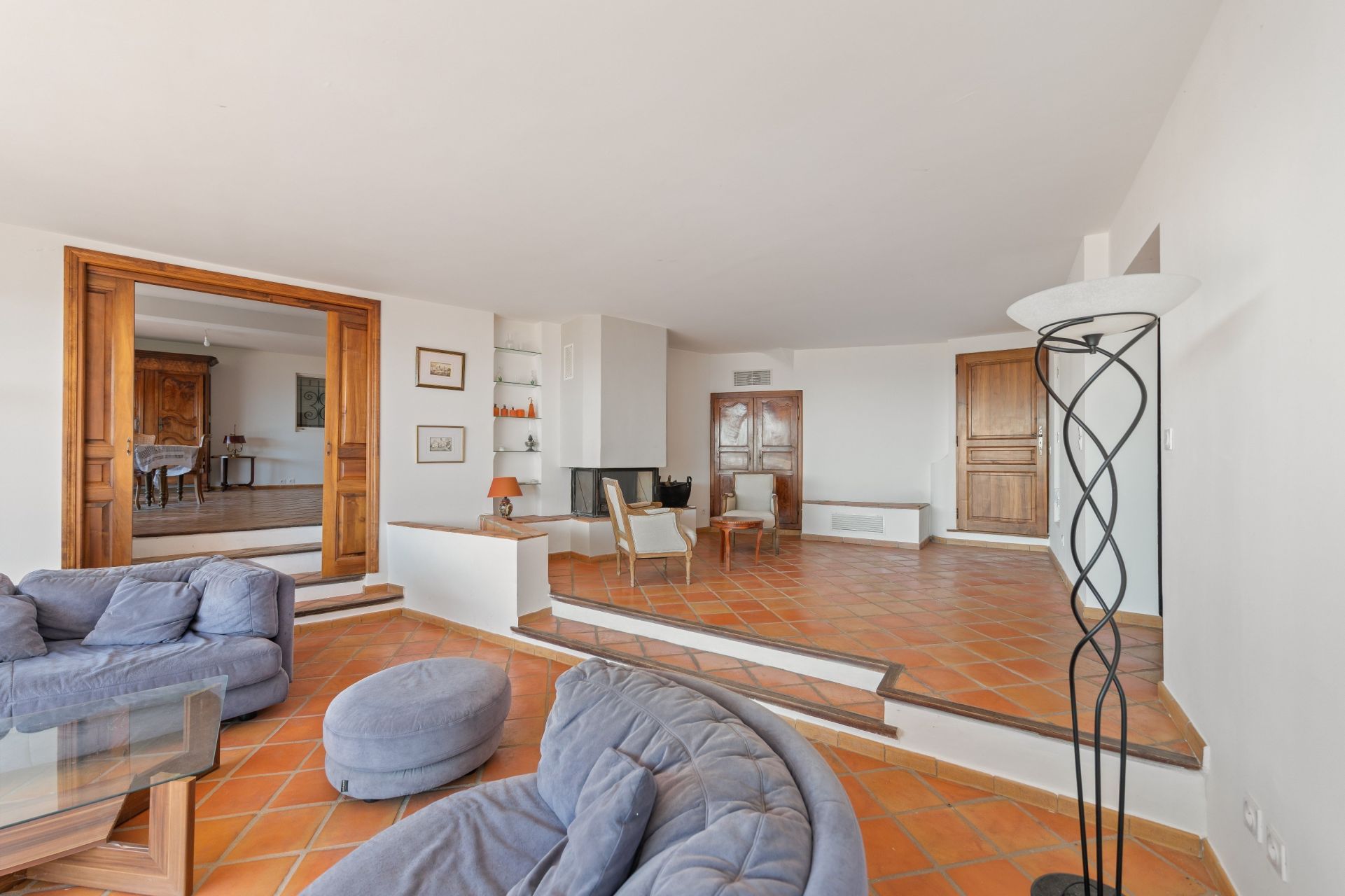 luxury house 7 Rooms for sale on LA FARLEDE (83210)