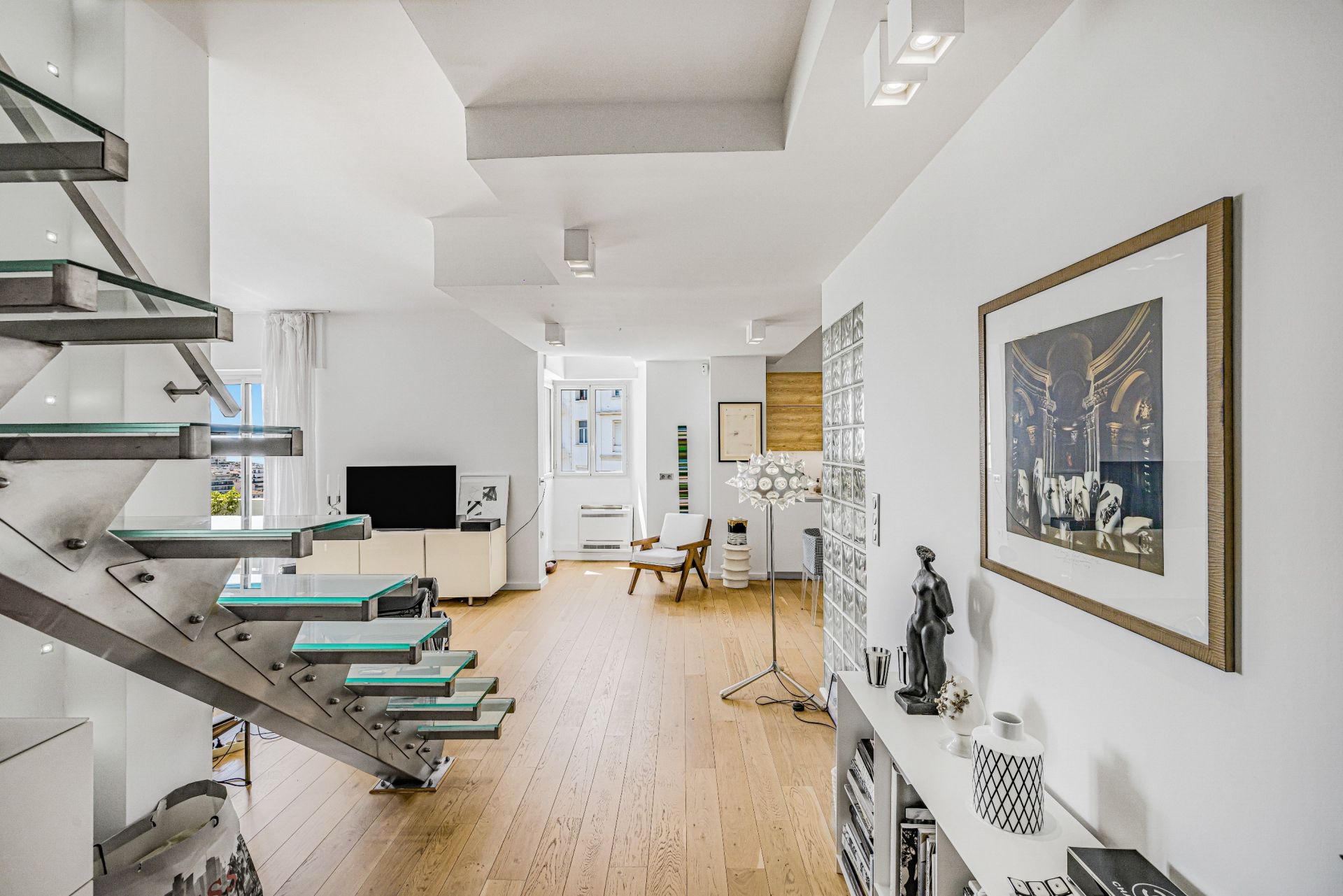 penthouse 3 Rooms for sale on CANNES (06400)