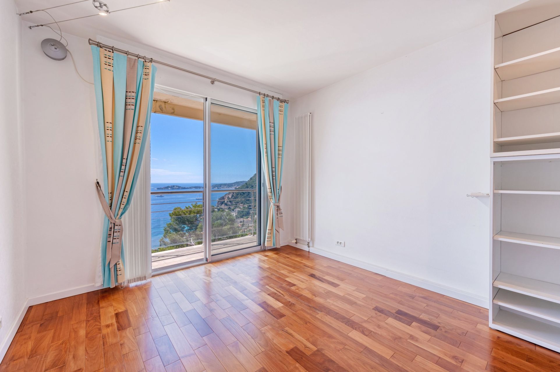 triplex de luxe 5 Pièces en vente sur EZE (06360)