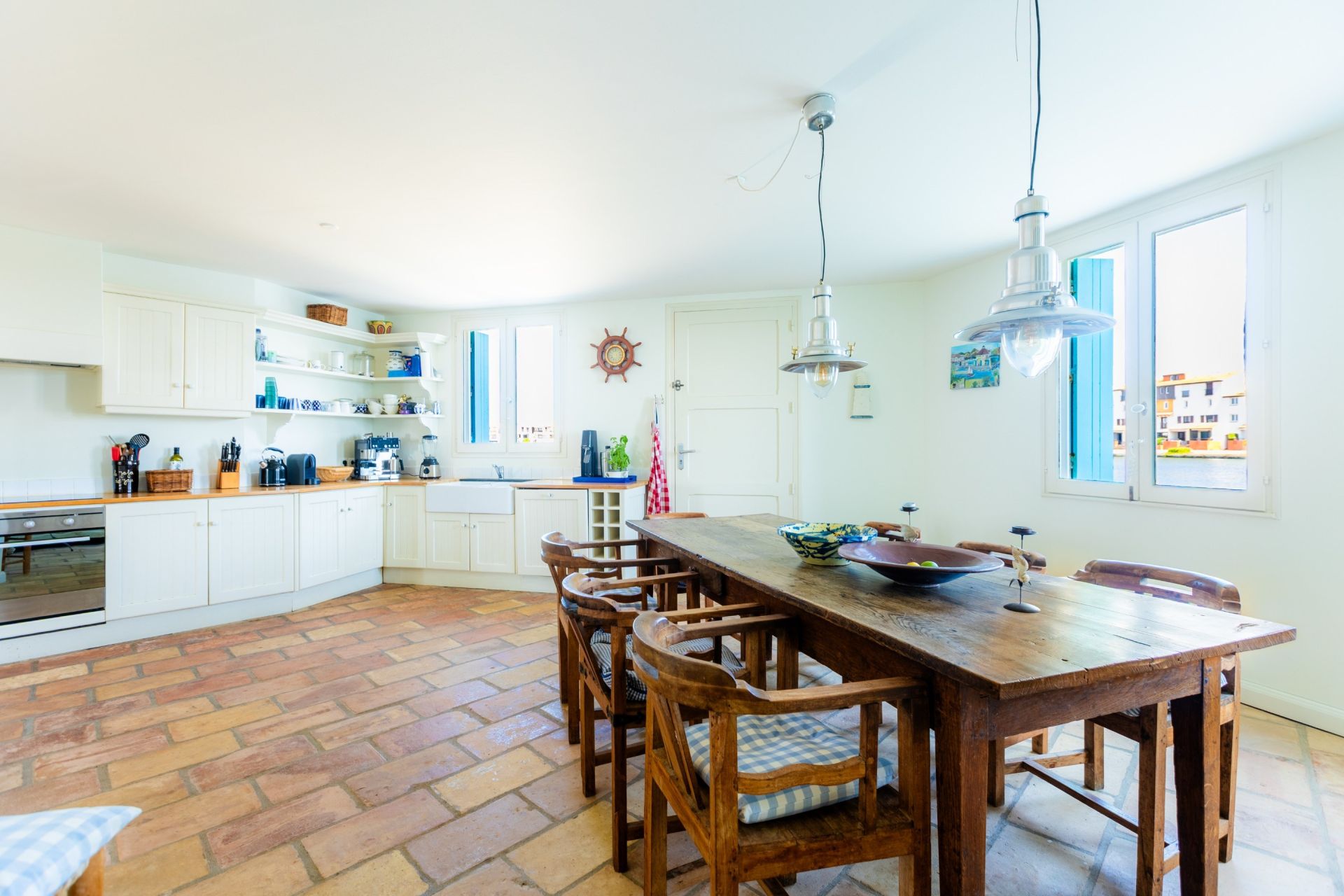 luxury house 7 Rooms for sale on LE BARCARES (66420)
