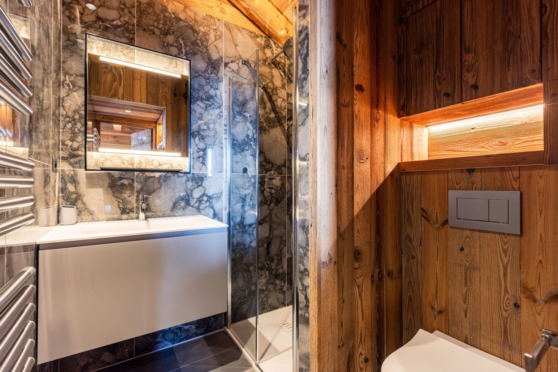 chalet de luxe 7 Pièces en location saisonnière sur L ALPE D HUEZ (38750)
