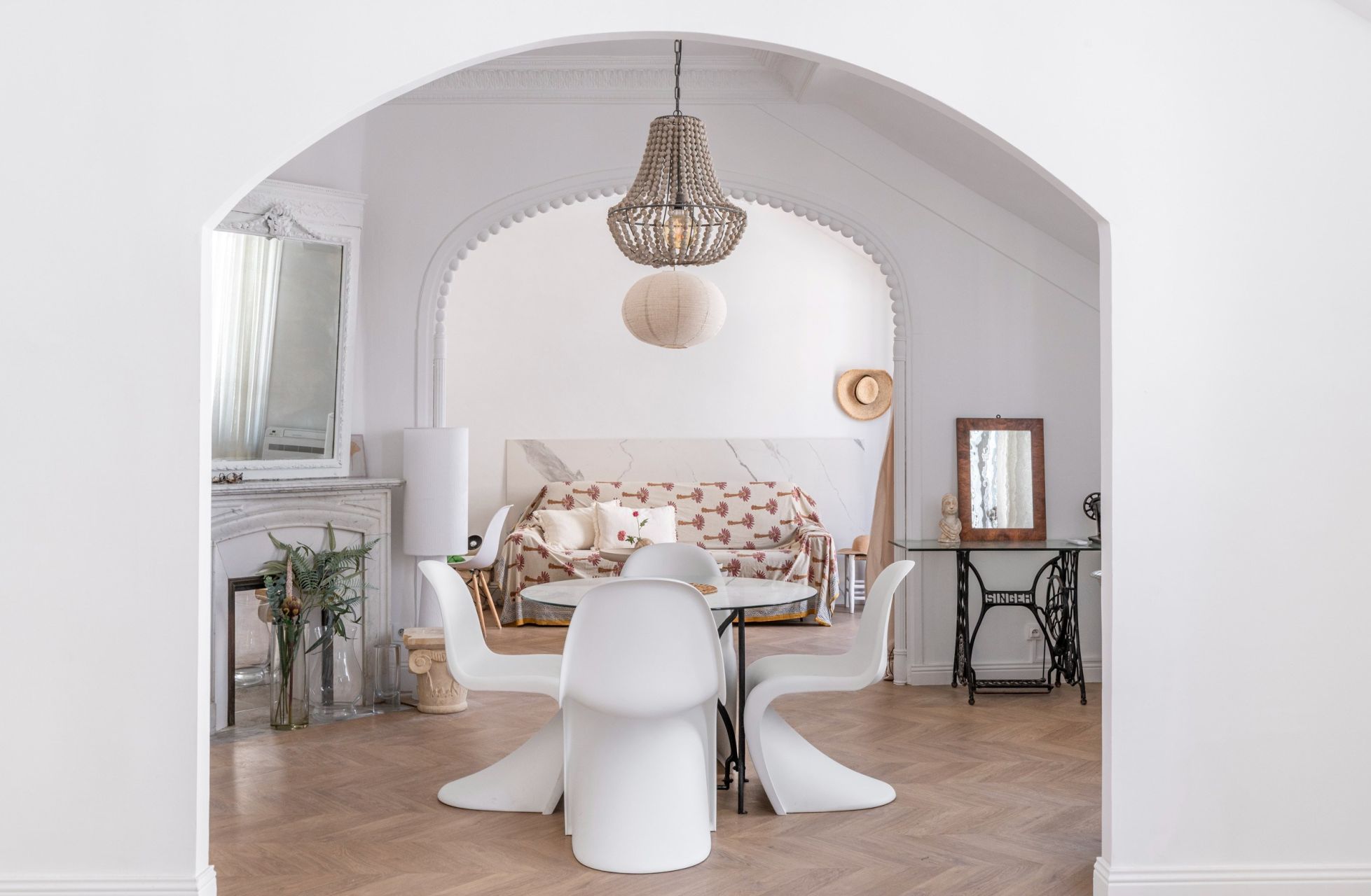 luxury apartment 4 Rooms for sale on NICE (06000)