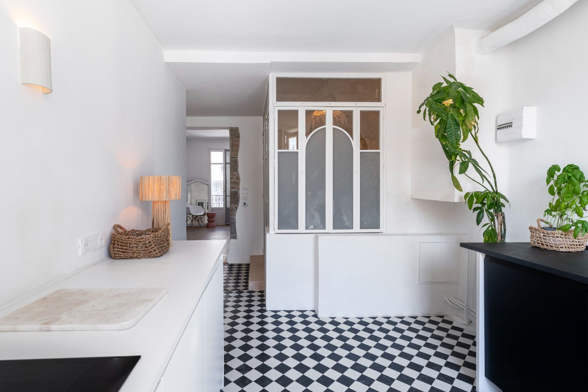luxury apartment 4 Rooms for sale on NICE (06000)