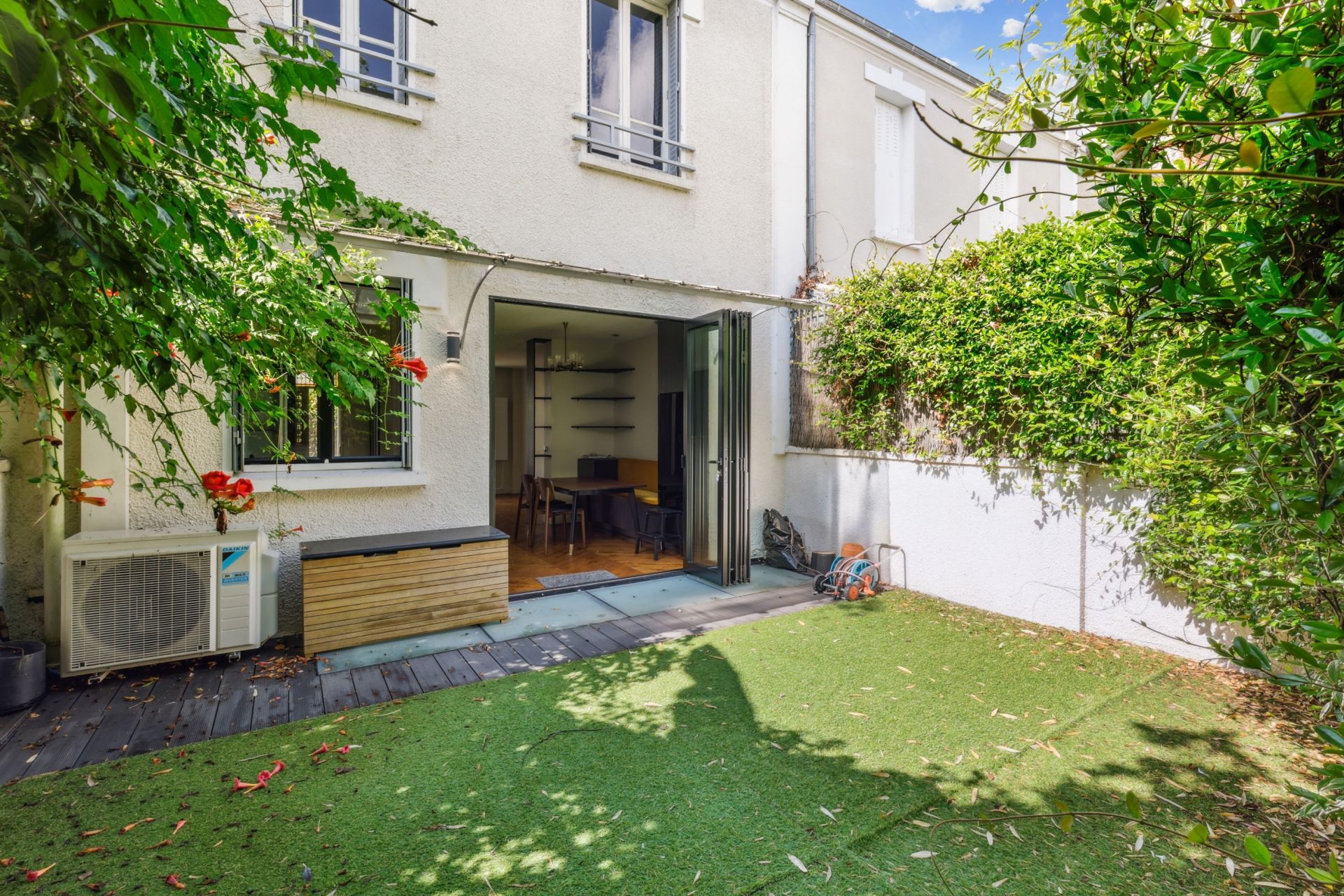 townhouse 7 Rooms for rent on PARIS (75016)