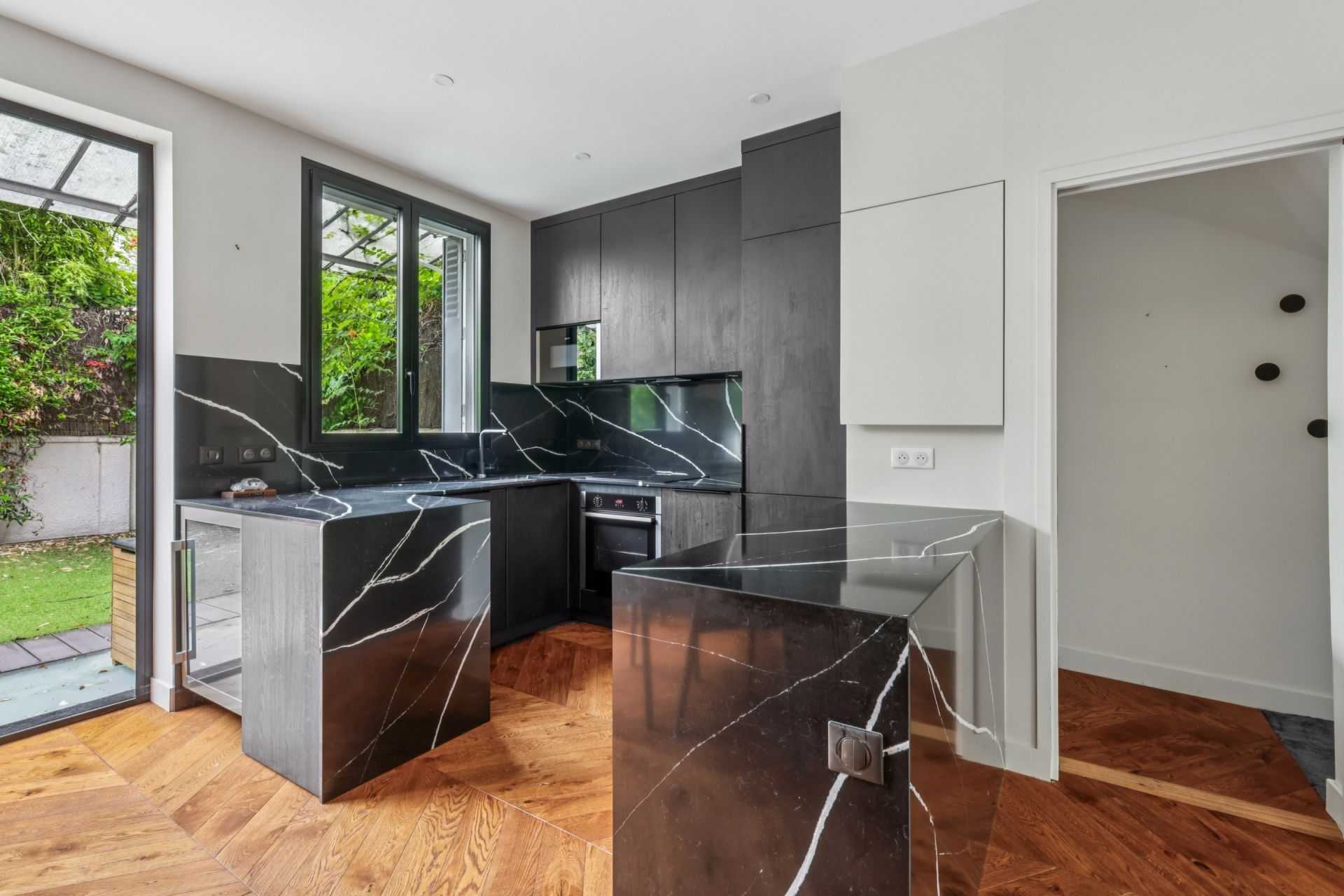 maison de ville 7 Pièces en location sur PARIS (75016)