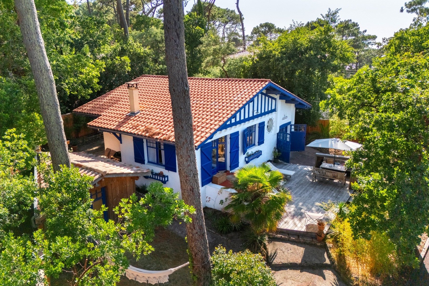 luxury house 5 Rooms for sale on PYLA SUR MER (33115)