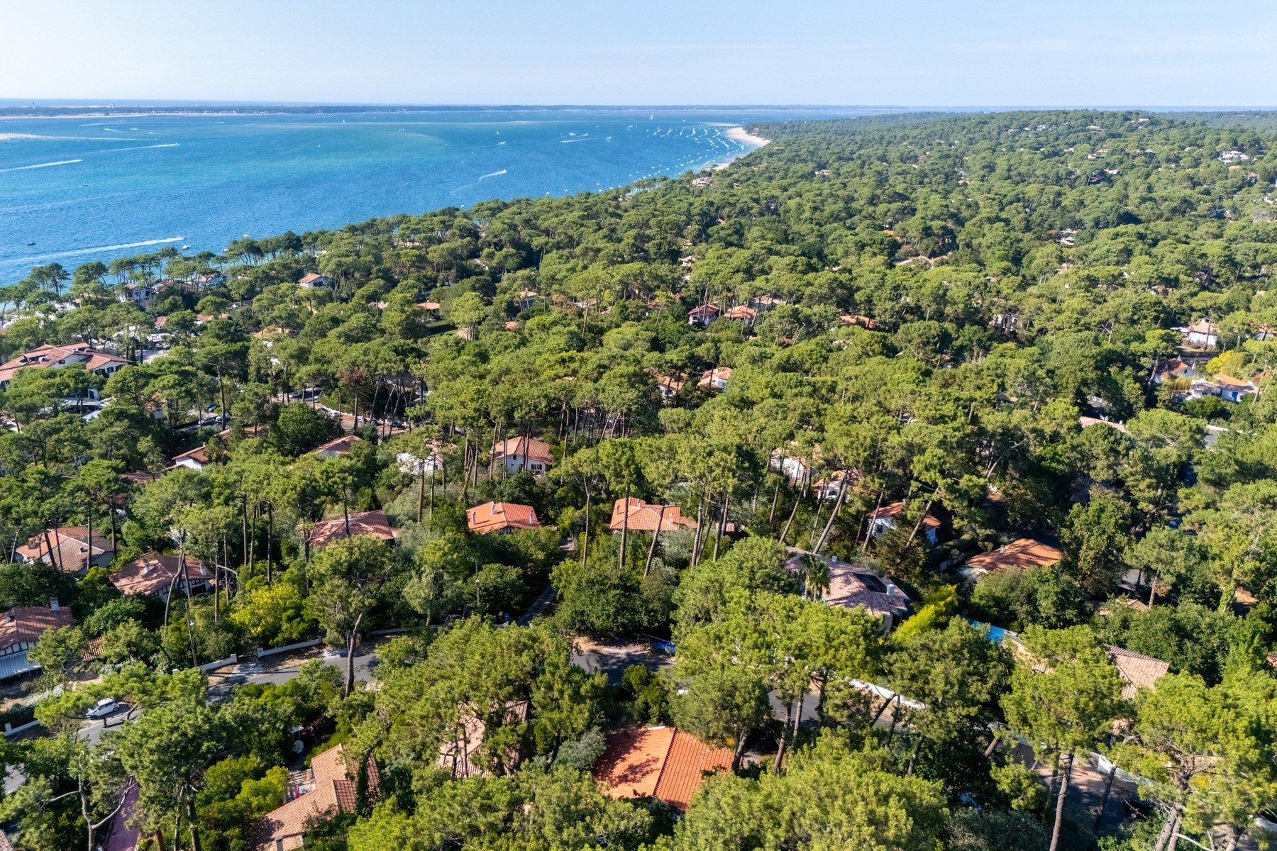 luxury house 5 Rooms for sale on PYLA SUR MER (33115)