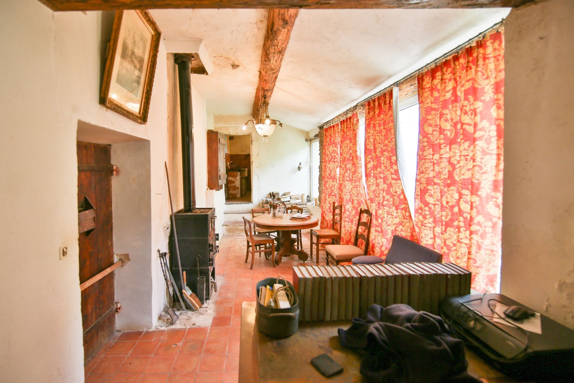 luxury house 10 Rooms for sale on OPPEDE (84580)