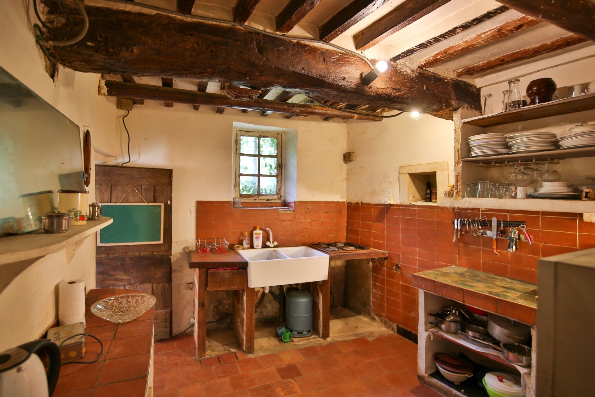 luxury house 10 Rooms for sale on OPPEDE (84580)