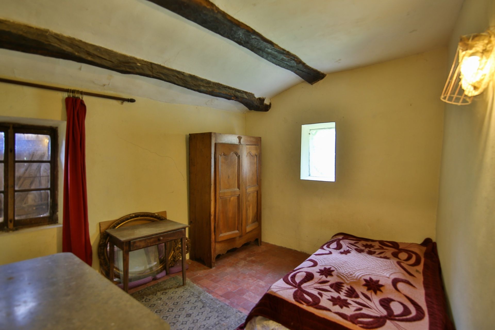 luxury house 10 Rooms for sale on OPPEDE (84580)