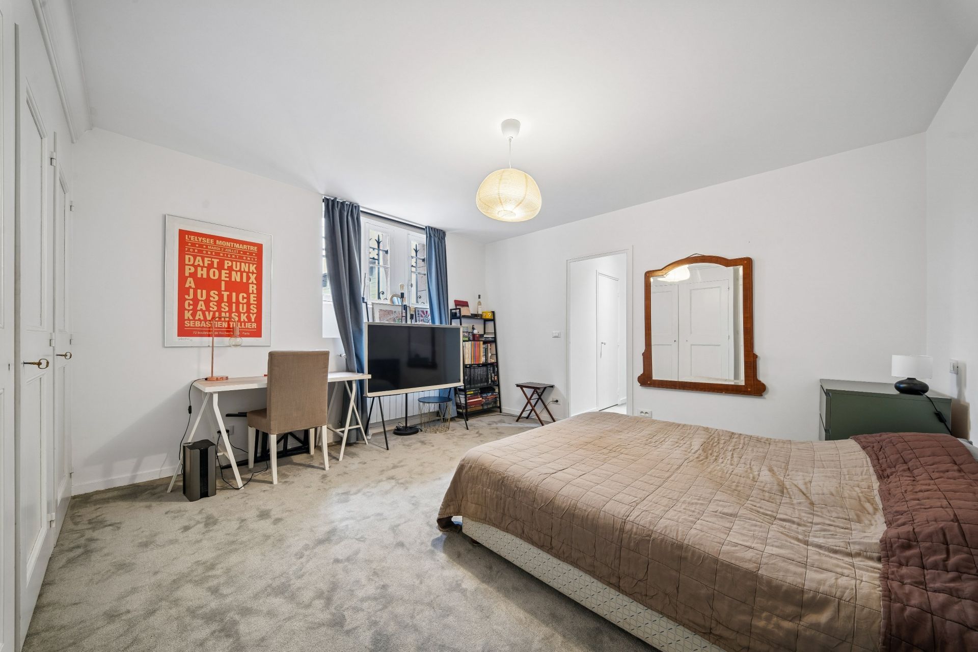 luxury apartment 6 Rooms for sale on PARIS (75017)