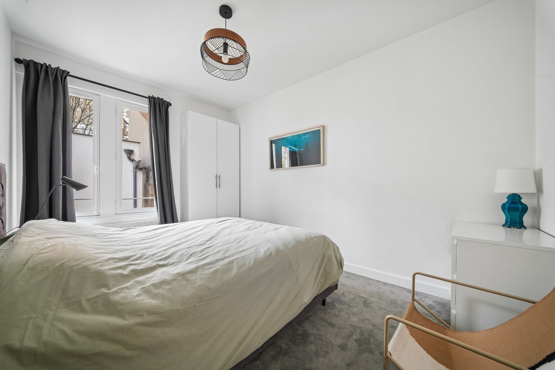luxury apartment 6 Rooms for sale on PARIS (75017)