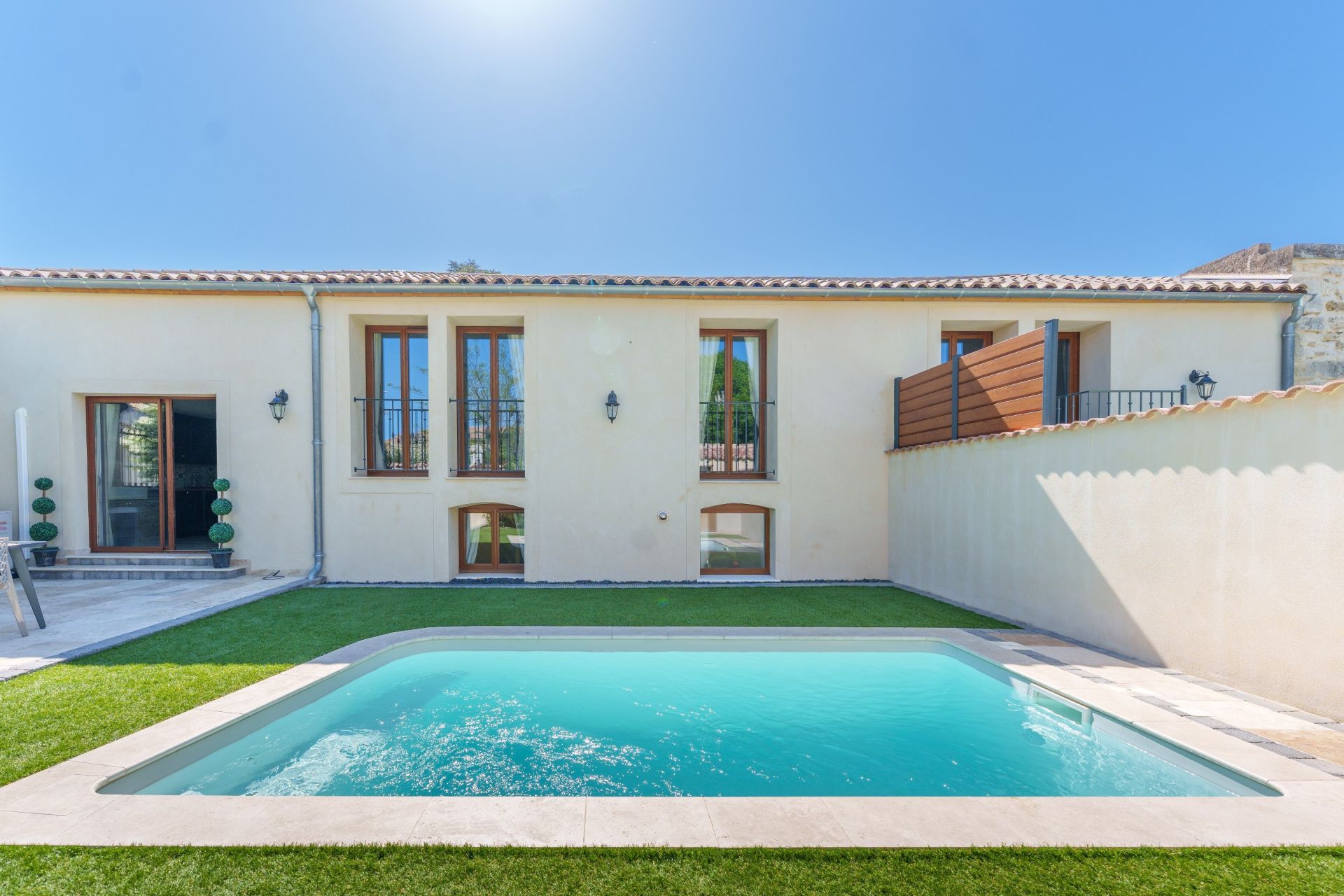 luxury house 9 Rooms for sale on ST GENIES DE FONTEDIT (34480)