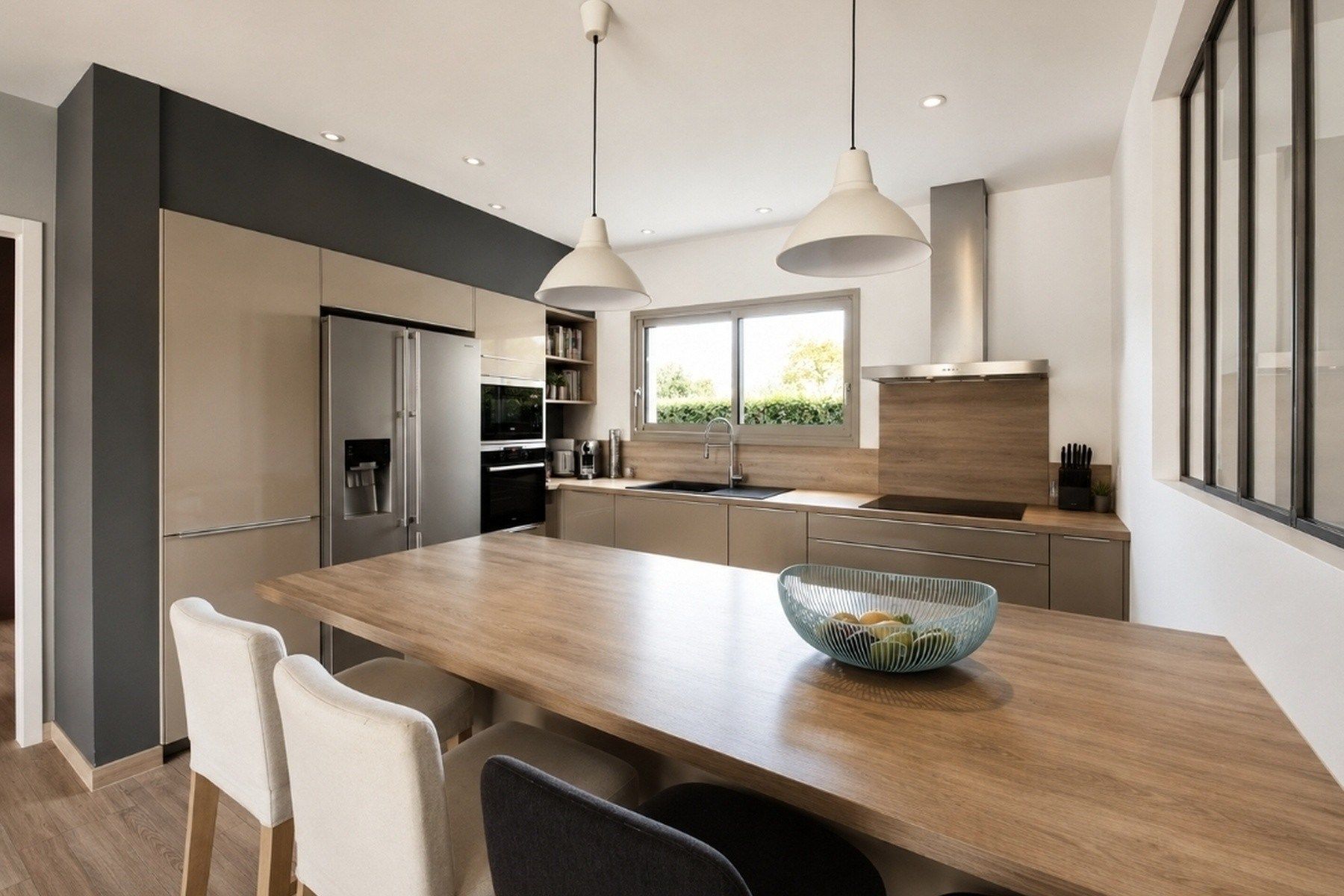 luxury house 5 Rooms for sale on NARBONNE (11100)