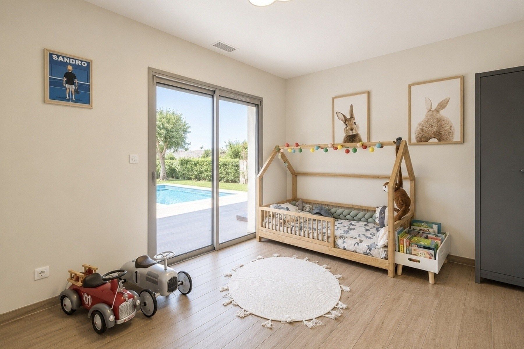 luxury house 5 Rooms for sale on NARBONNE (11100)