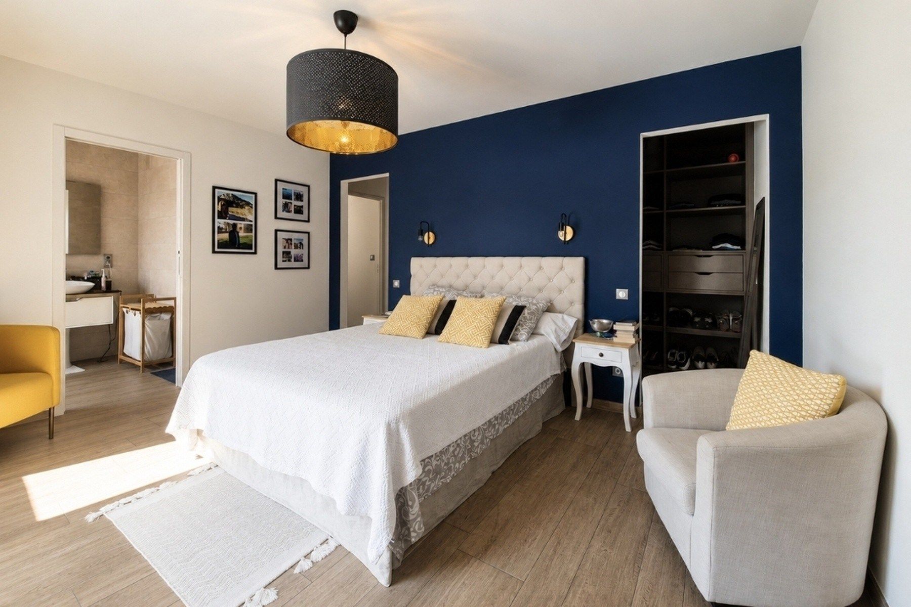 luxury house 5 Rooms for sale on NARBONNE (11100)