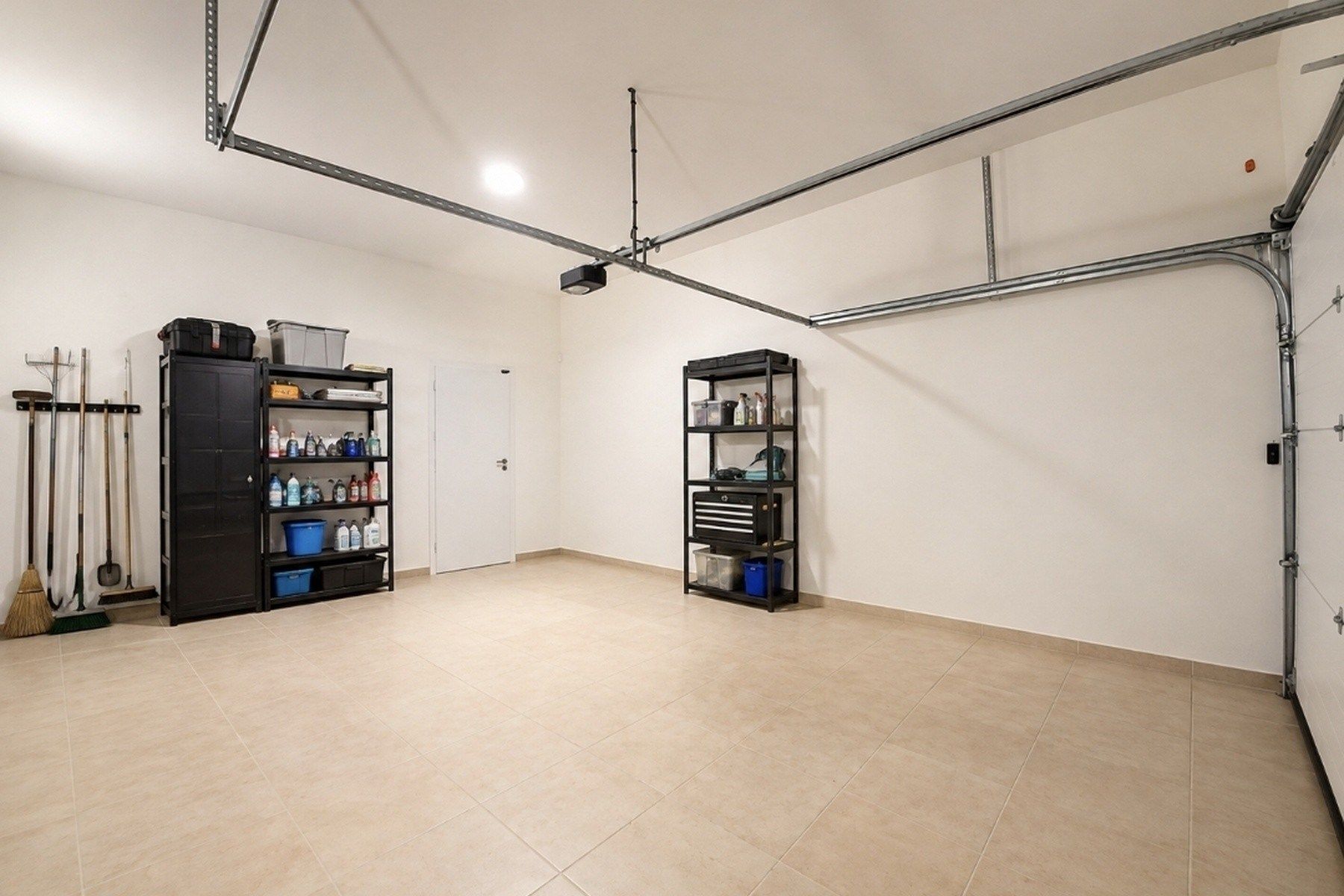 luxury house 5 Rooms for sale on NARBONNE (11100)