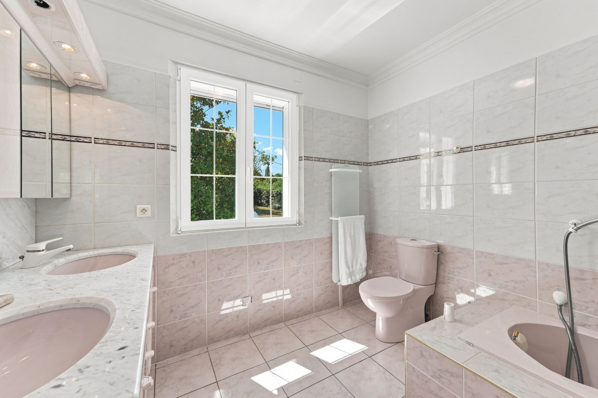 maison de luxe 6 Pièces en vente sur ANTHY SUR LEMAN (74200)