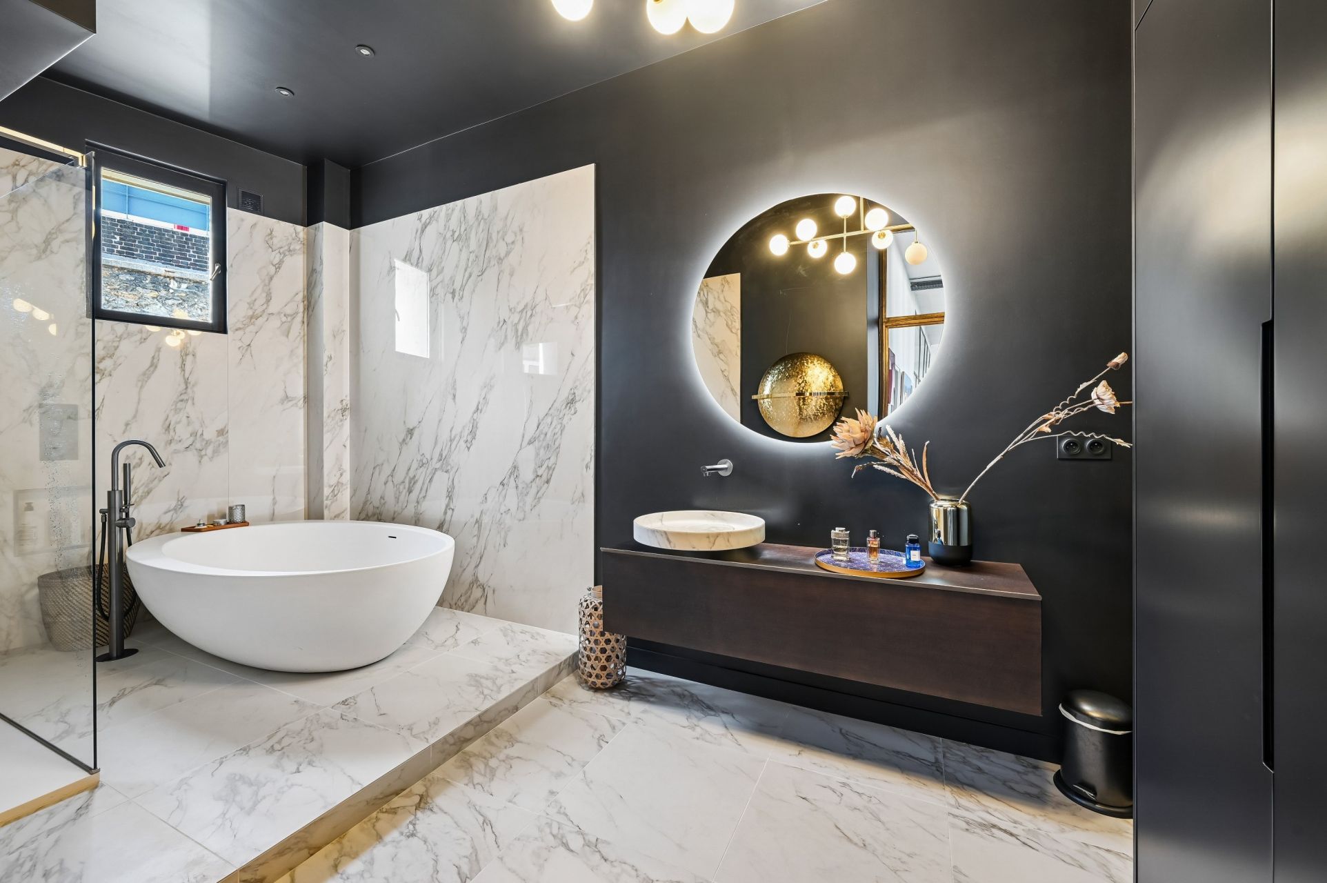luxury apartment 6 Rooms for sale on PARIS (75015)
