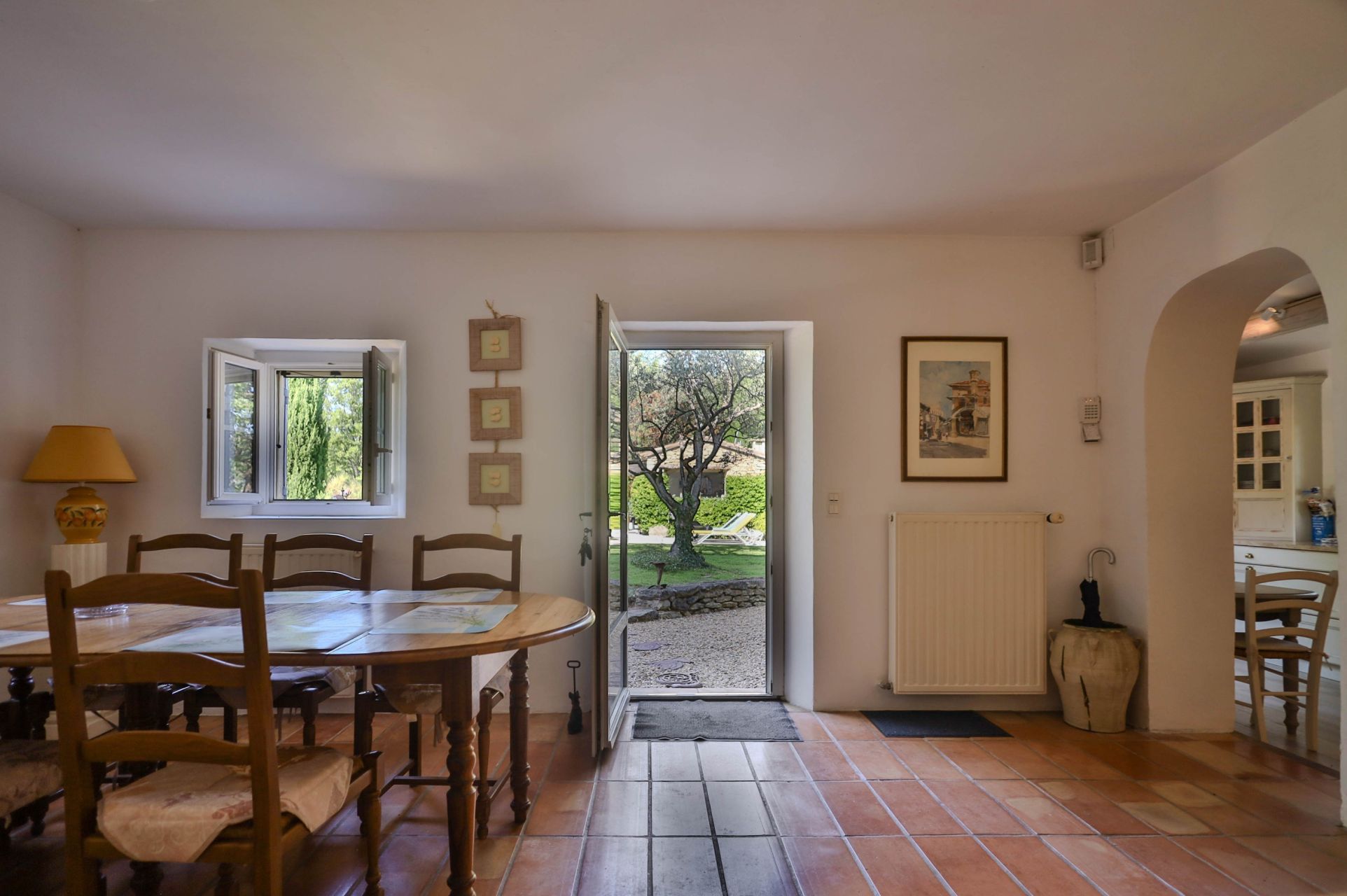 luxury house 8 Rooms for sale on GORDES (84220)