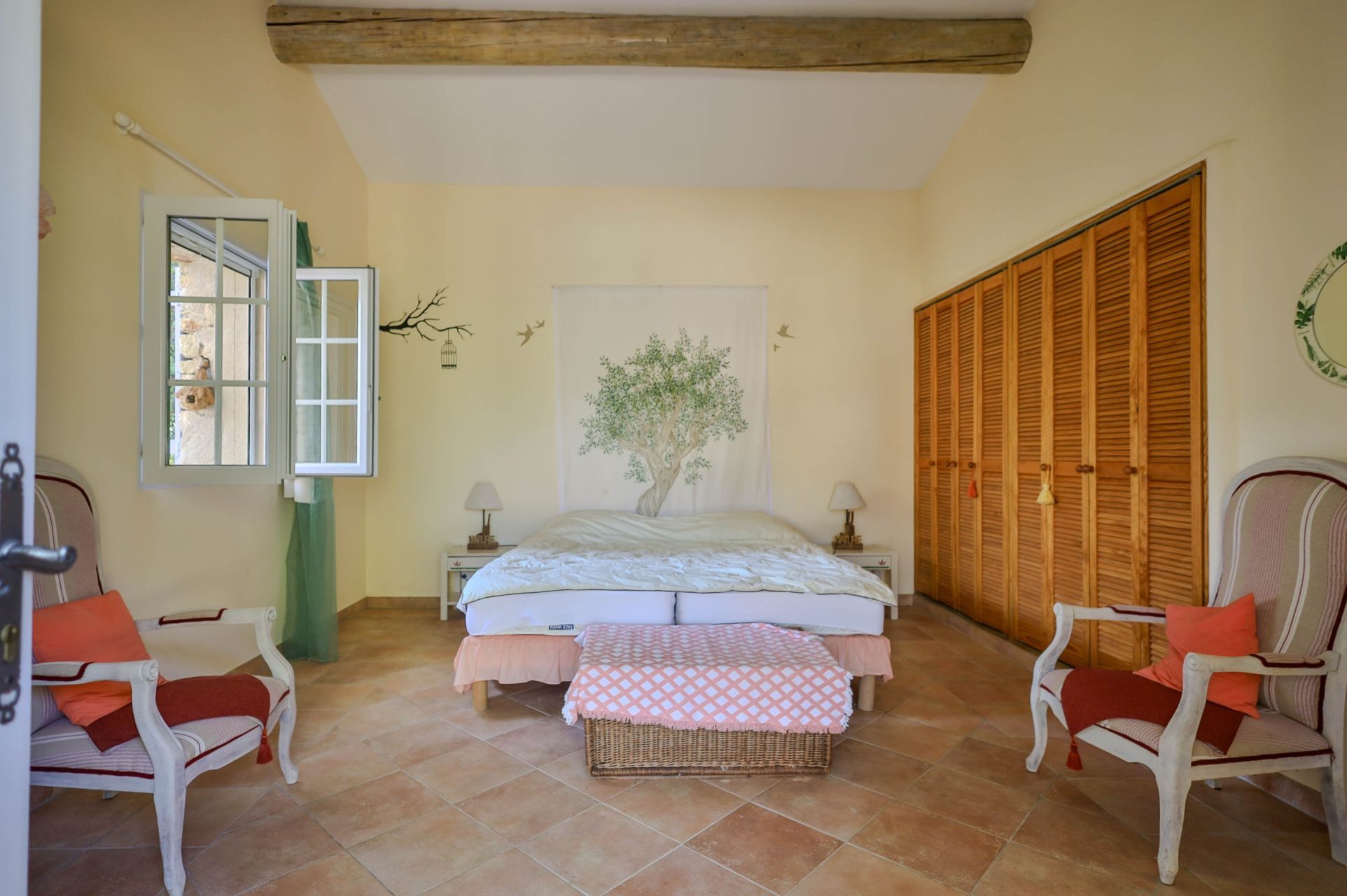 luxury house 8 Rooms for sale on GORDES (84220)