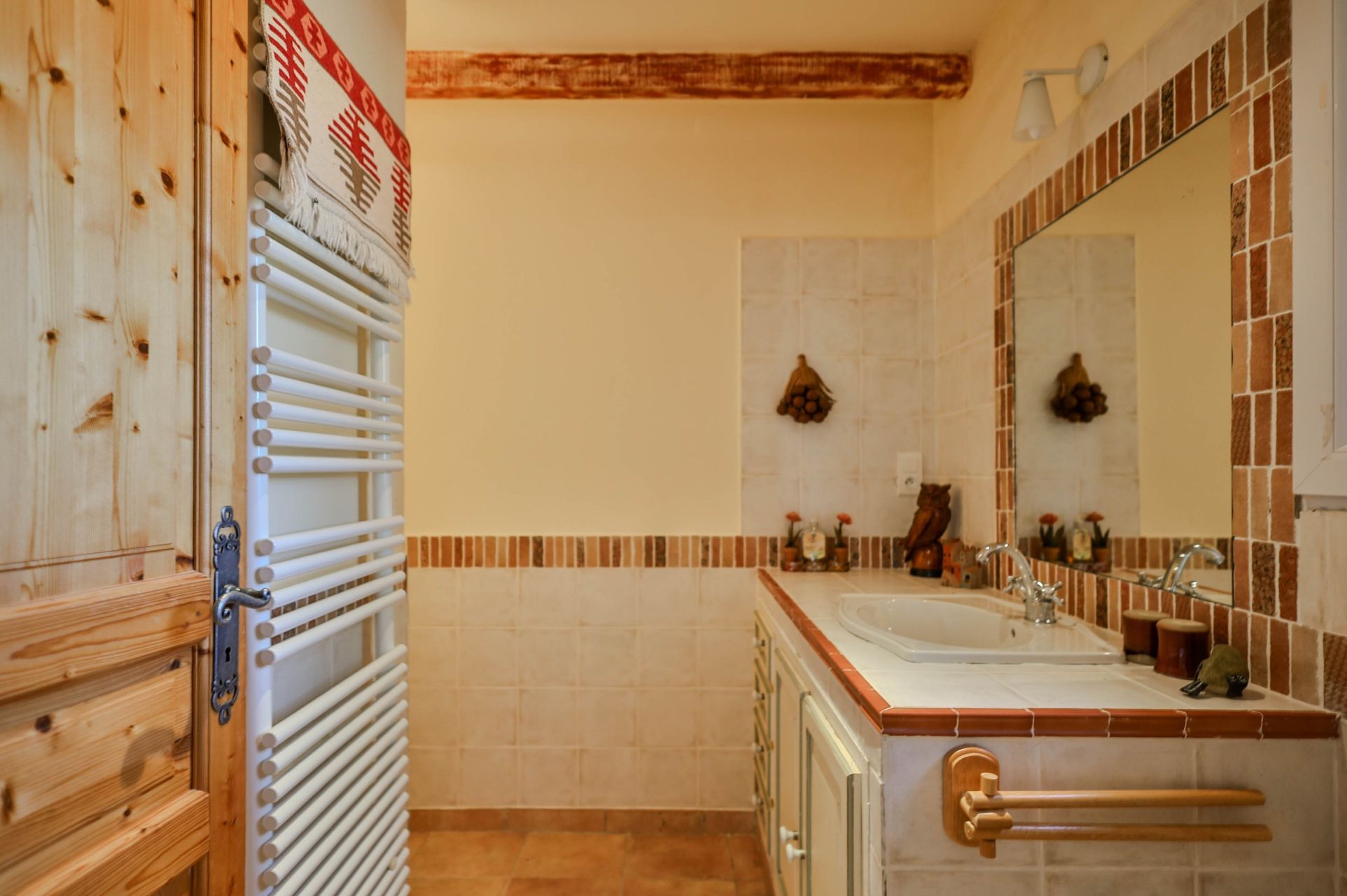 luxury house 8 Rooms for sale on GORDES (84220)