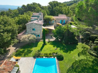 Vente Maison de luxe Gordes 8&nbsp;Pièces 220&nbsp;m²