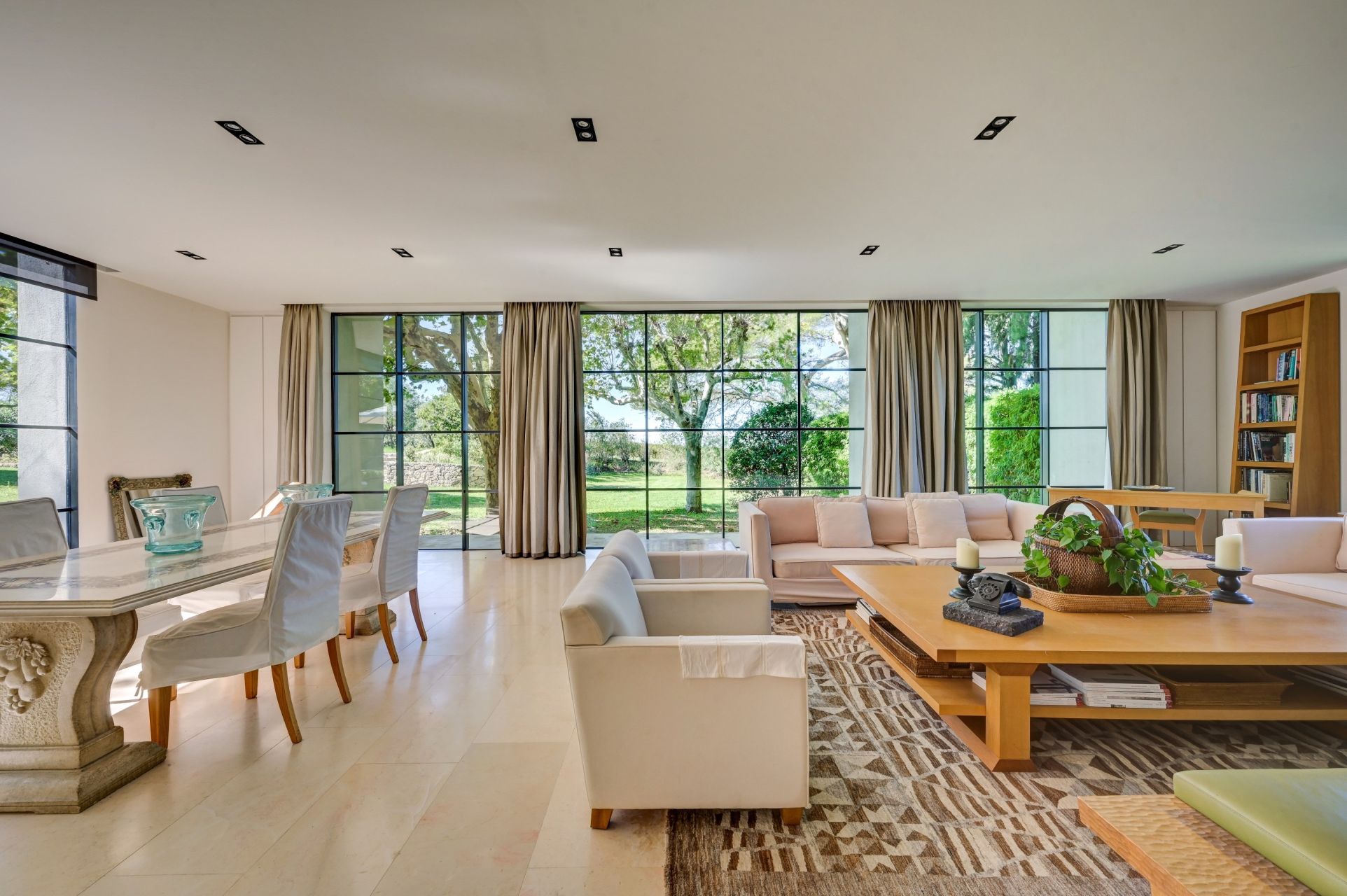luxury house 13 Rooms for sale on AIX EN PROVENCE (13100)