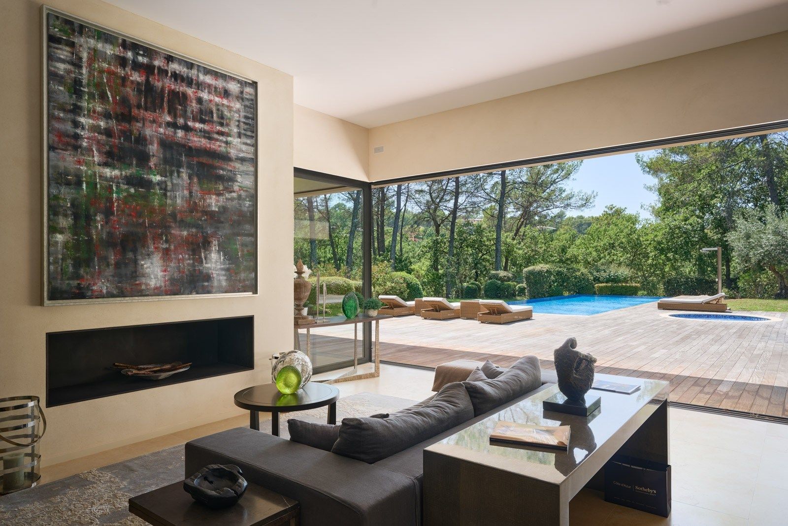 contemporary house 6 Rooms for sale on FAYENCE (83440)