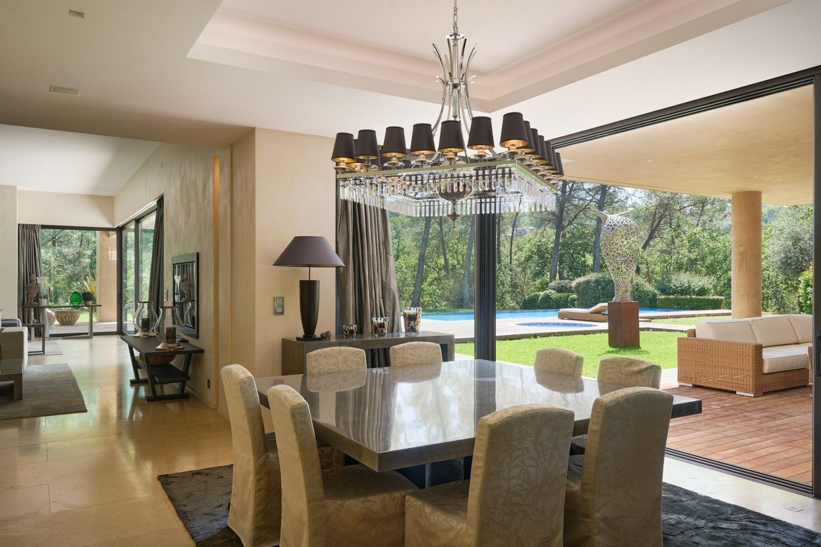 contemporary house 6 Rooms for sale on FAYENCE (83440)