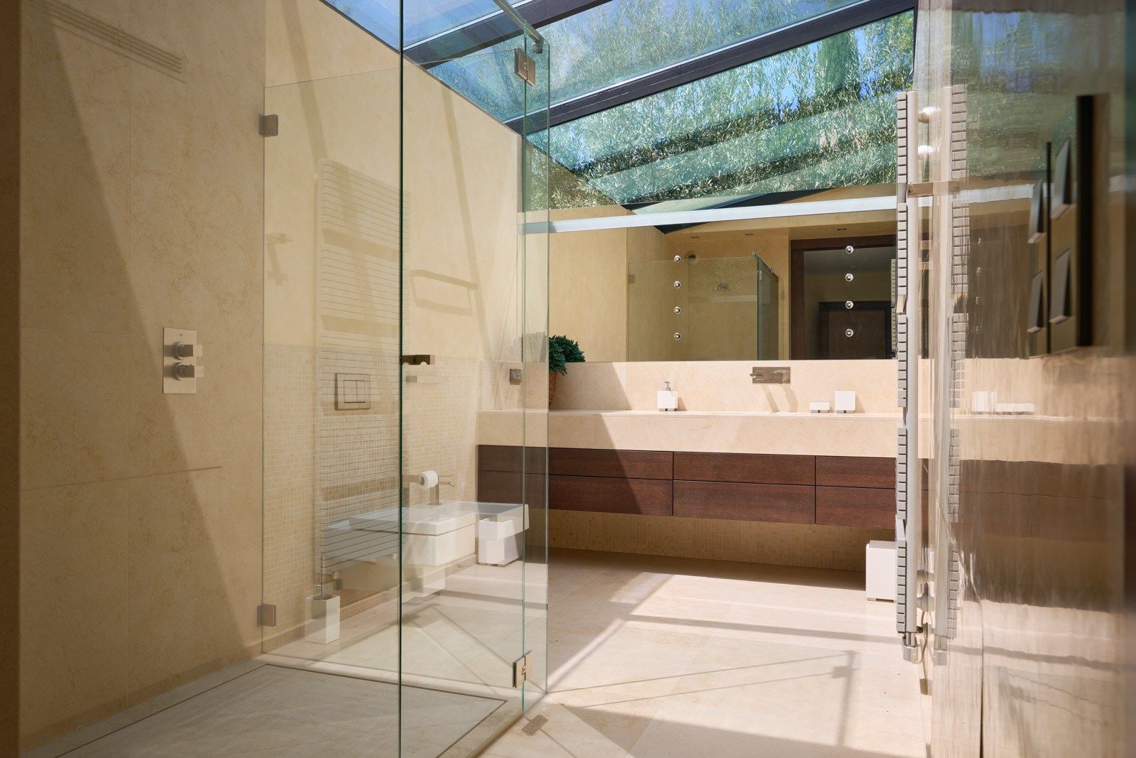 contemporary house 6 Rooms for sale on FAYENCE (83440)
