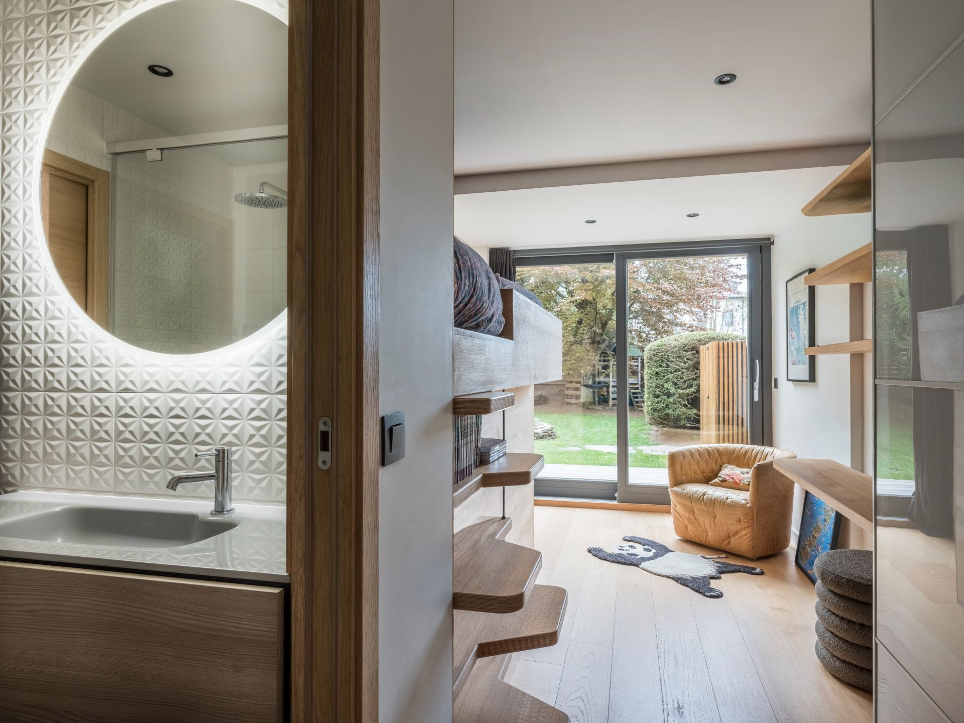 luxury apartment 5 Rooms for sale on CHAMONIX MONT BLANC (74400)